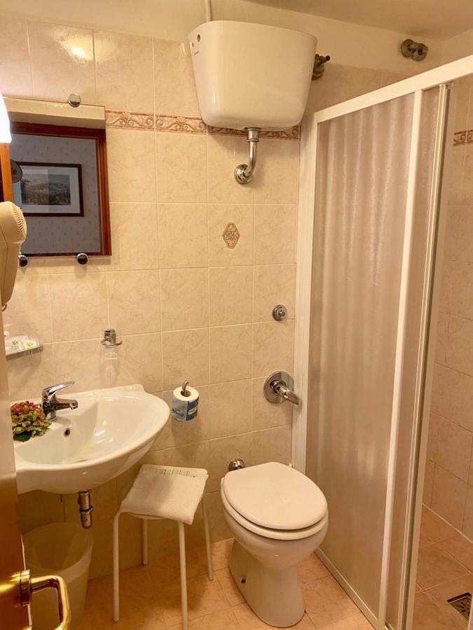 Classic Single Room