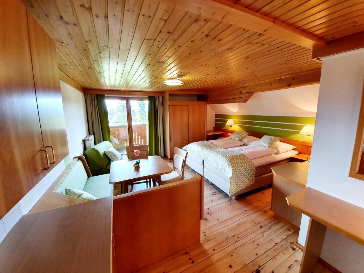 Camera Familiare con Balcone