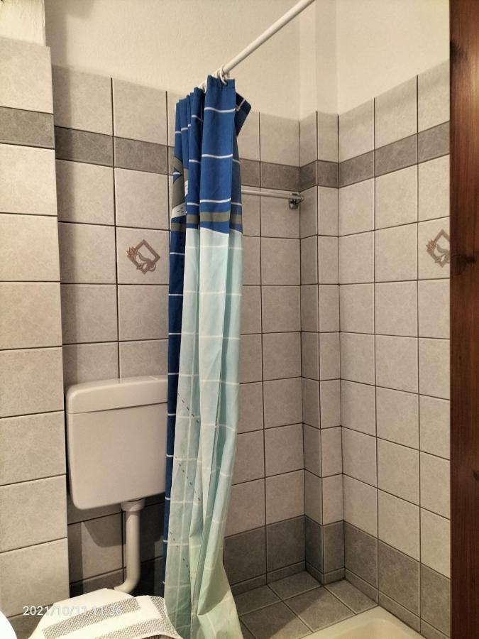 Camera Doppia con Letti Singoli