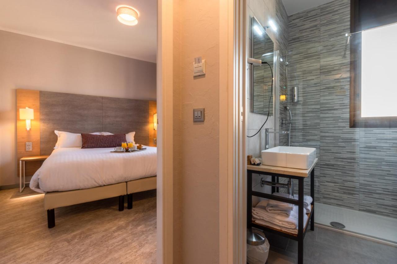 Standard Double Room with inside yard view