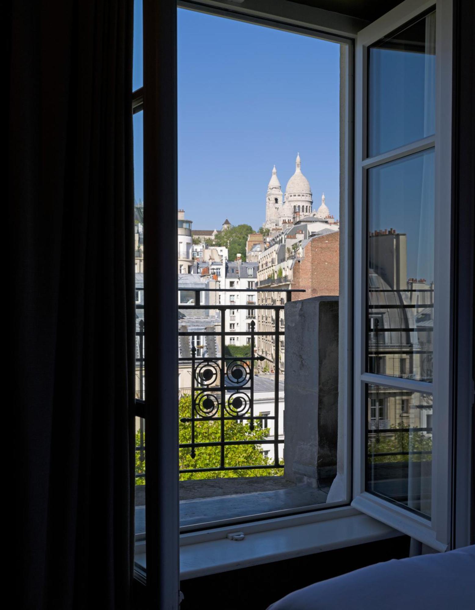 Chambre Classique - Vue sur Sacré Cœur