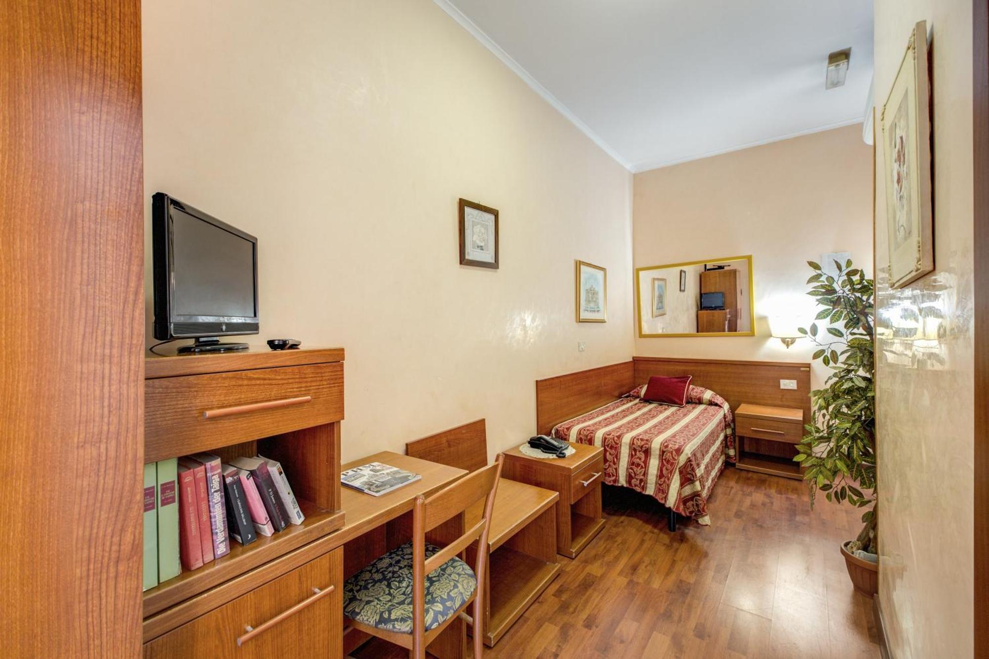 Single Room,46519036:JPEG