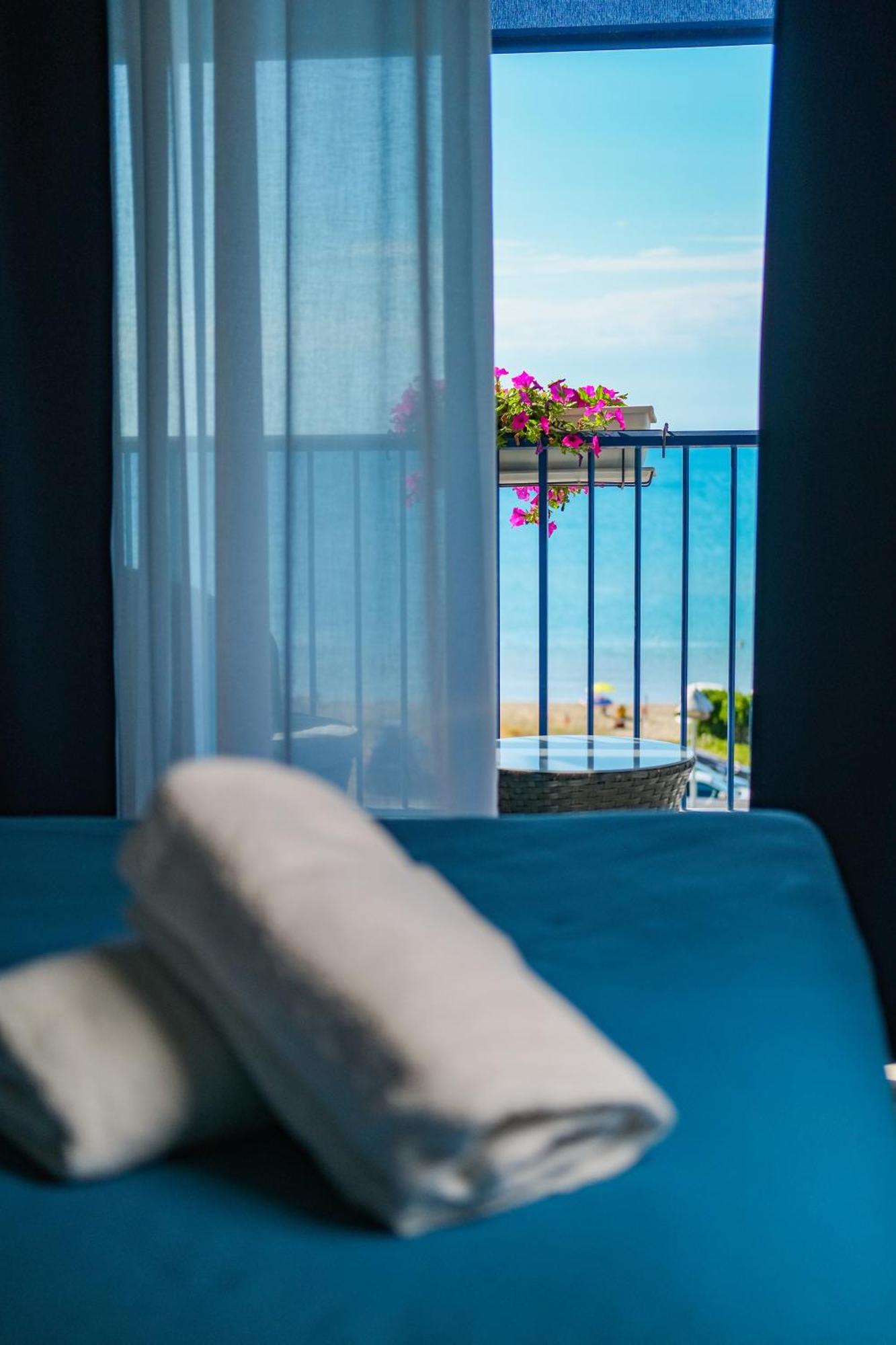Double Room with Sea View,1087413001:JPEG