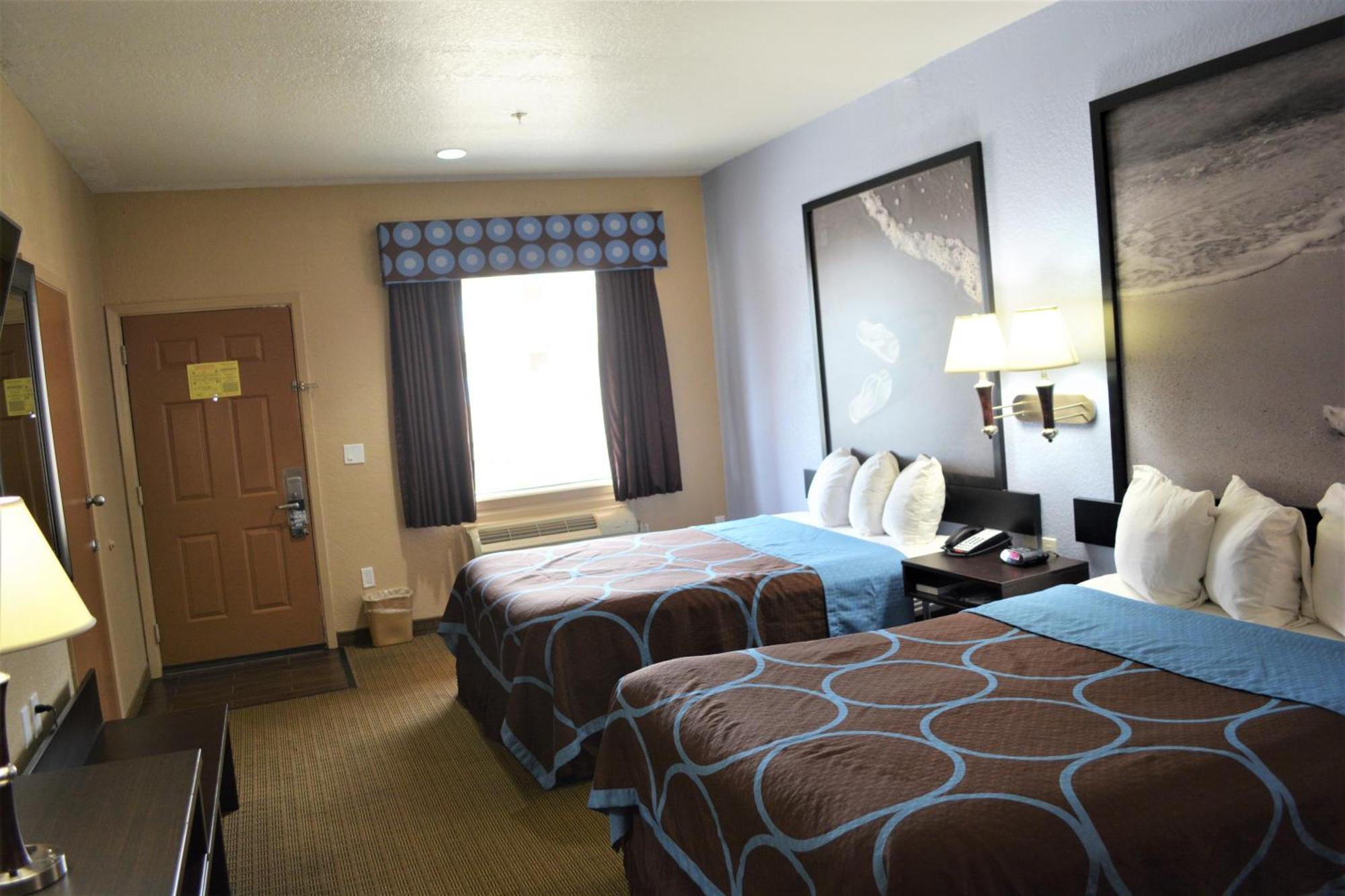 2 Queen Beds, Mobility/Accessible Room, Roll-In Shower, Non-Smoking