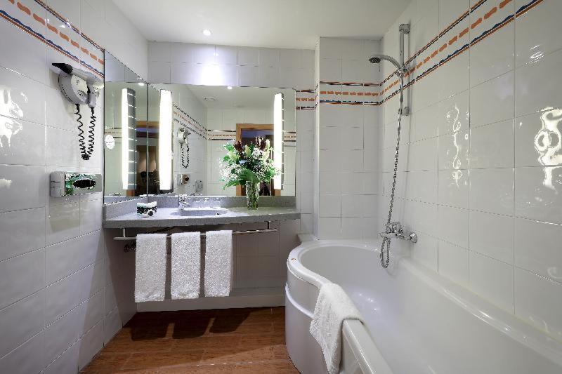 Twee Onderling Verbonden Tweepersoonskamers