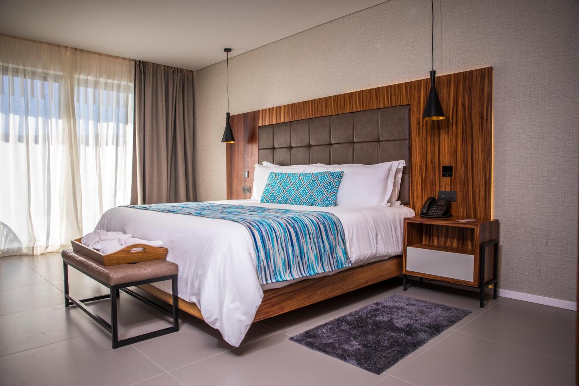 Suite de 1 dormitorio con jacuzzi al aire libre y WiFi gratuita