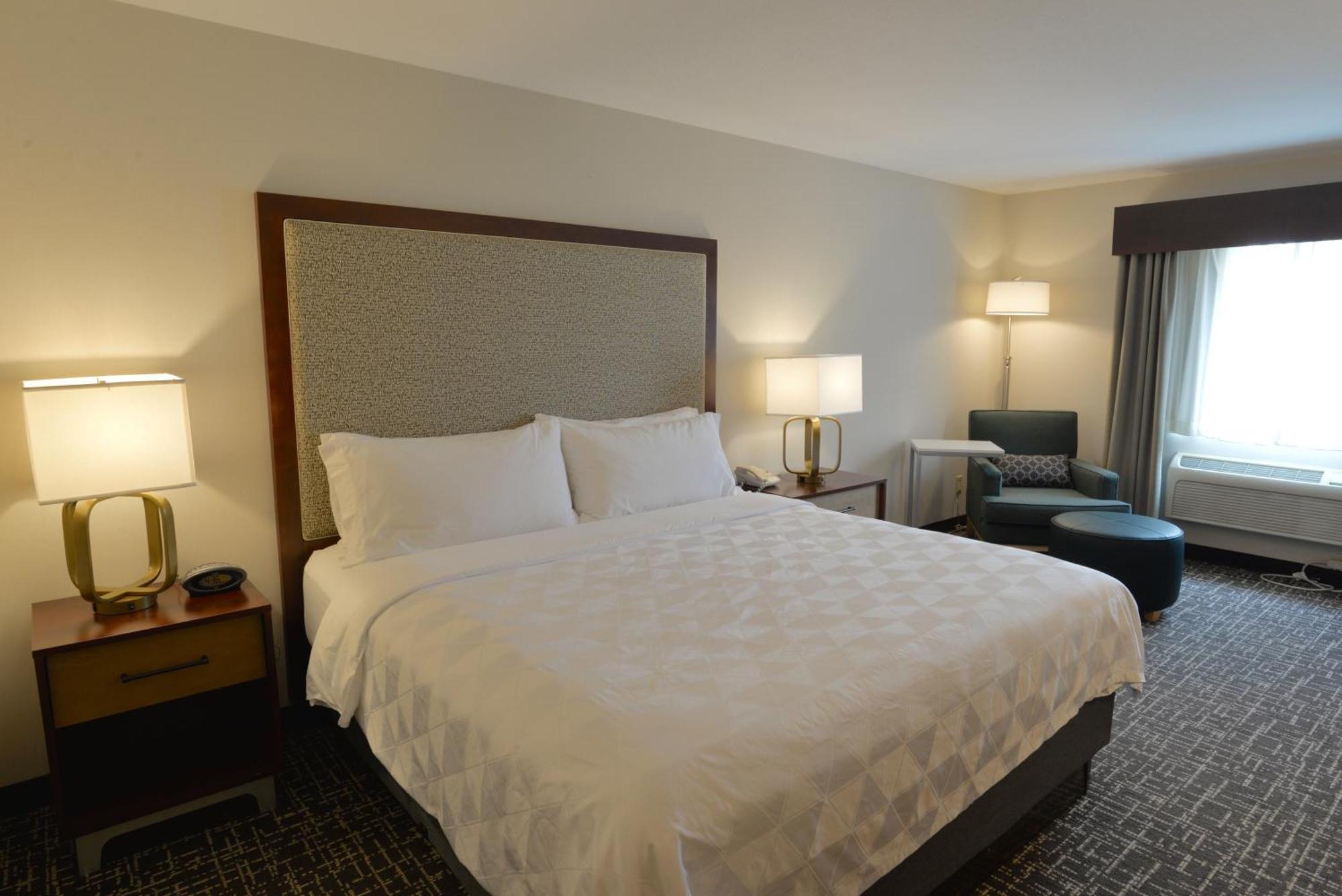 Standard King Room