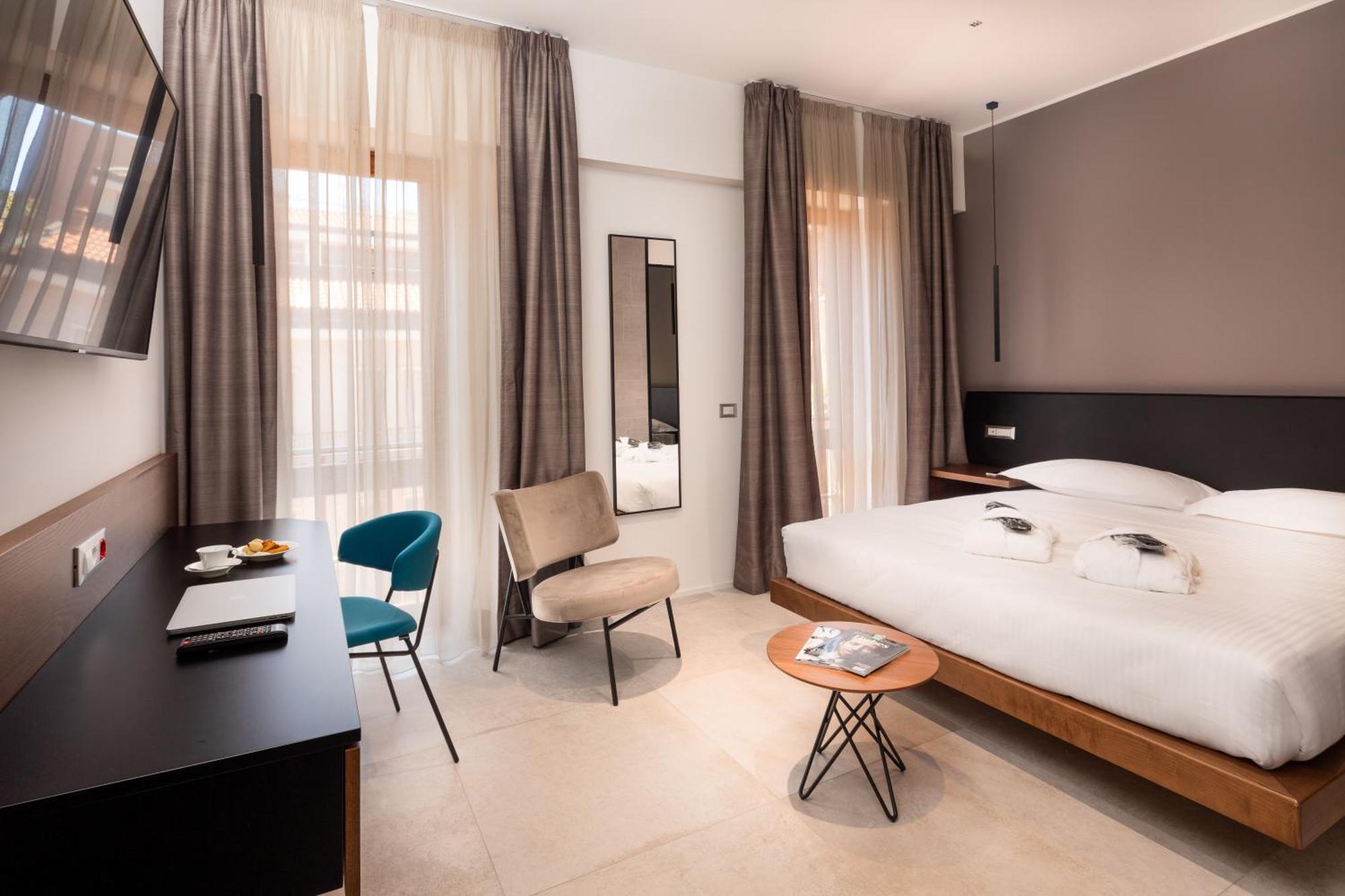 Business Double Room,1284379516:JPEG