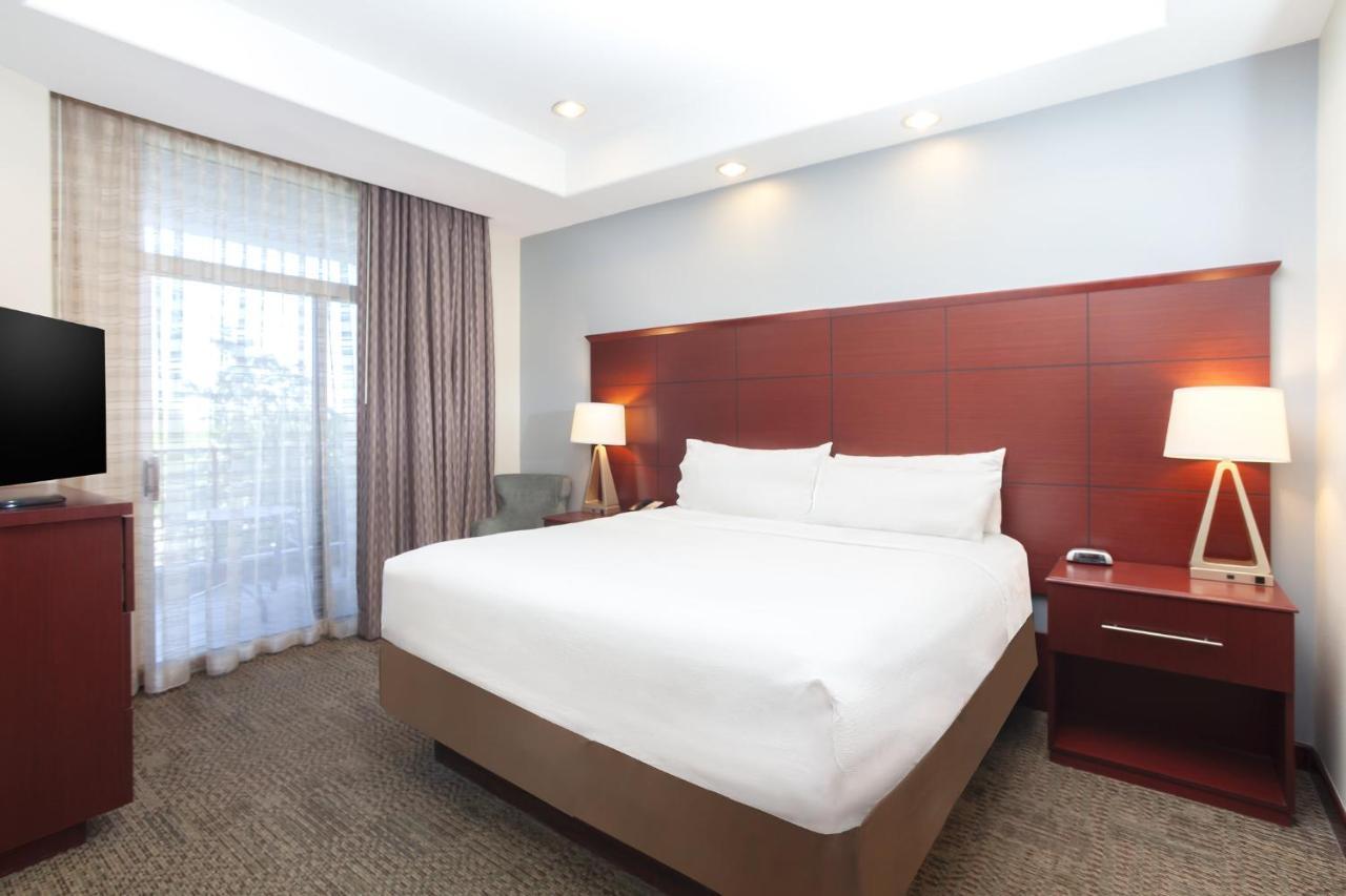 Suíte de 1 Quarto com Cama King-size e Sofá-cama