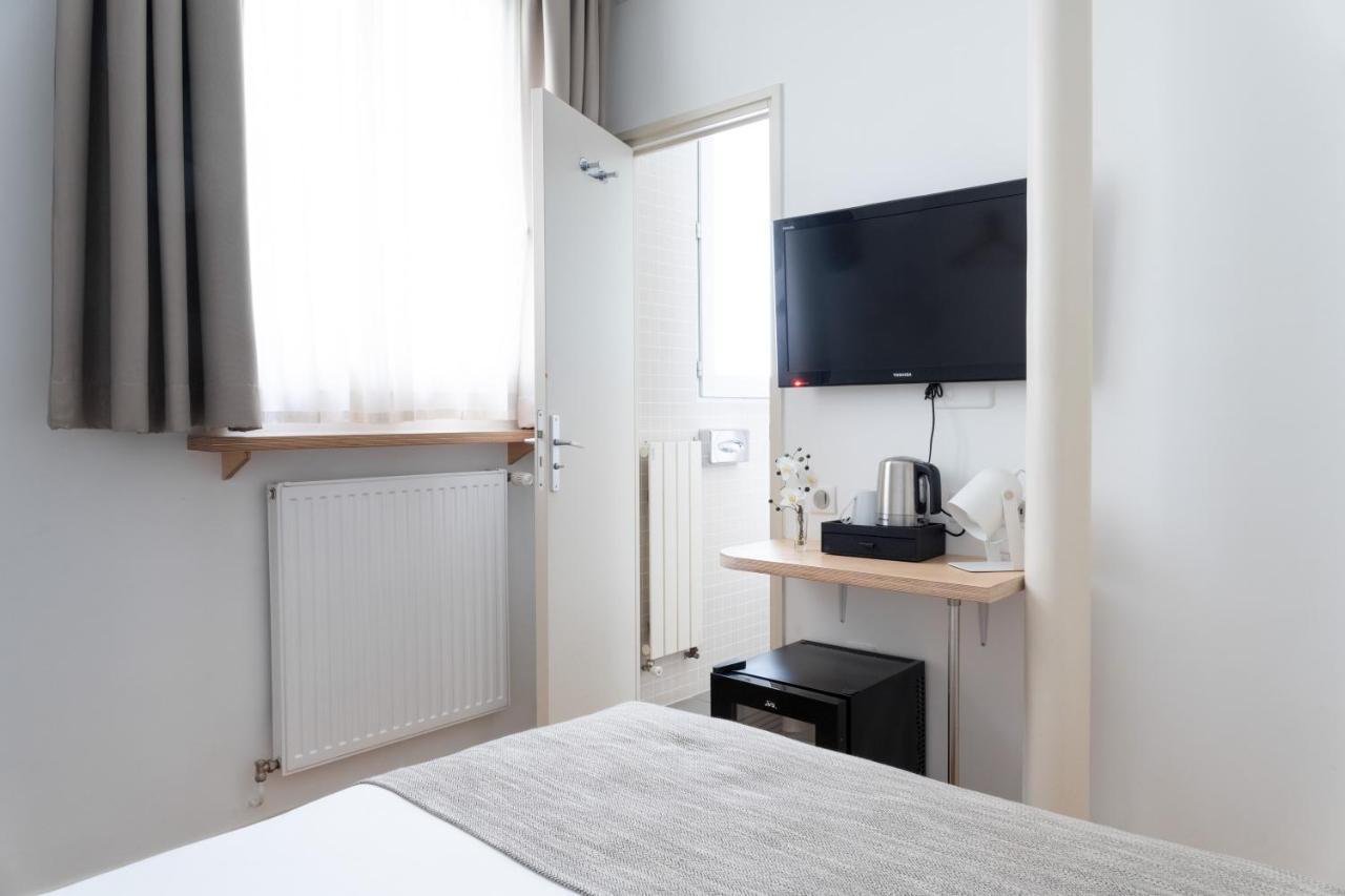 Connecting Room 2 Bedrooms,1273828195:JPEG