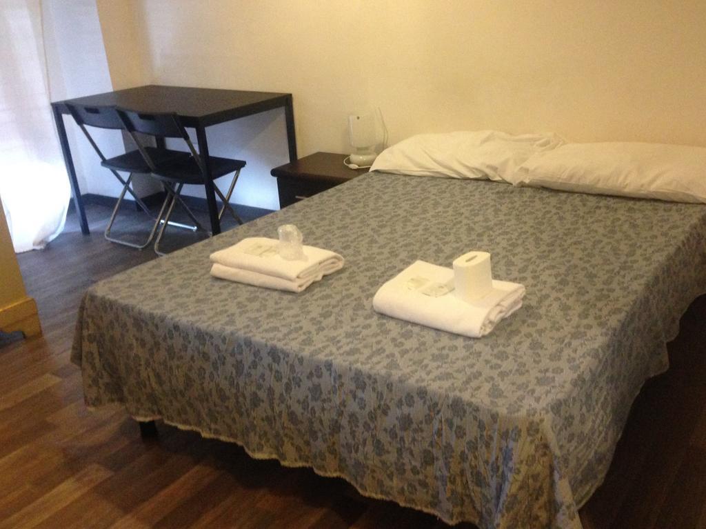 Basic Double Room