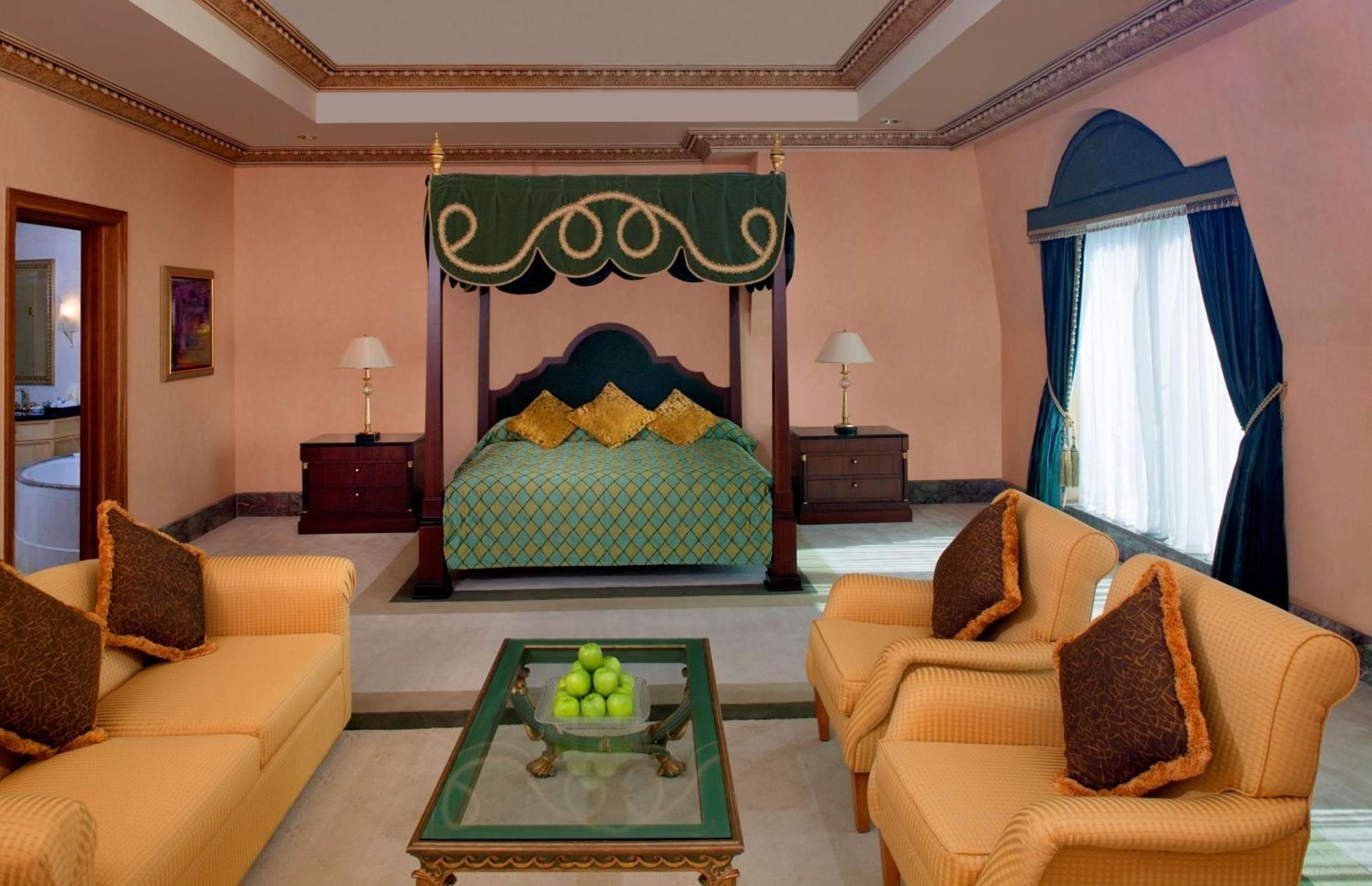 Suite con 3 Camere da Letto