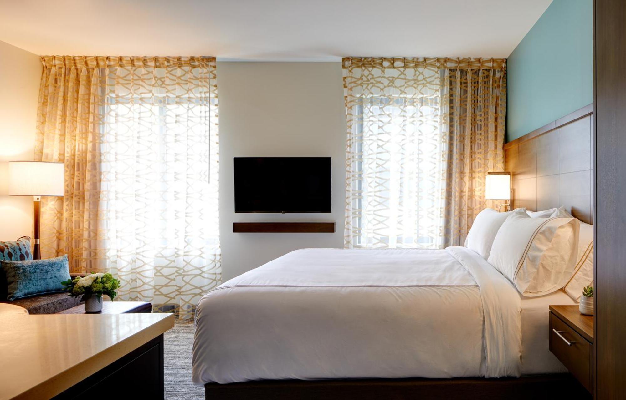 King Studio Suite