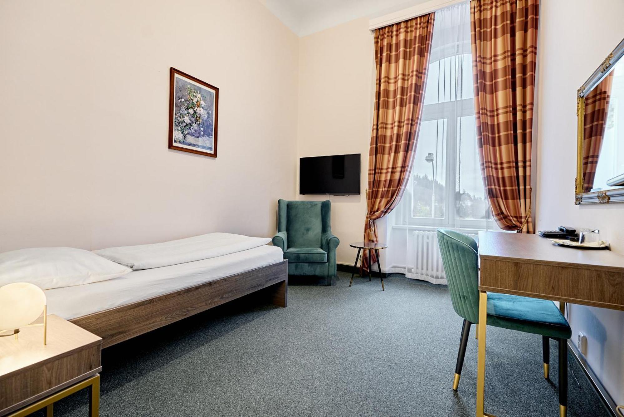 Single Room,1558097572:JPEG