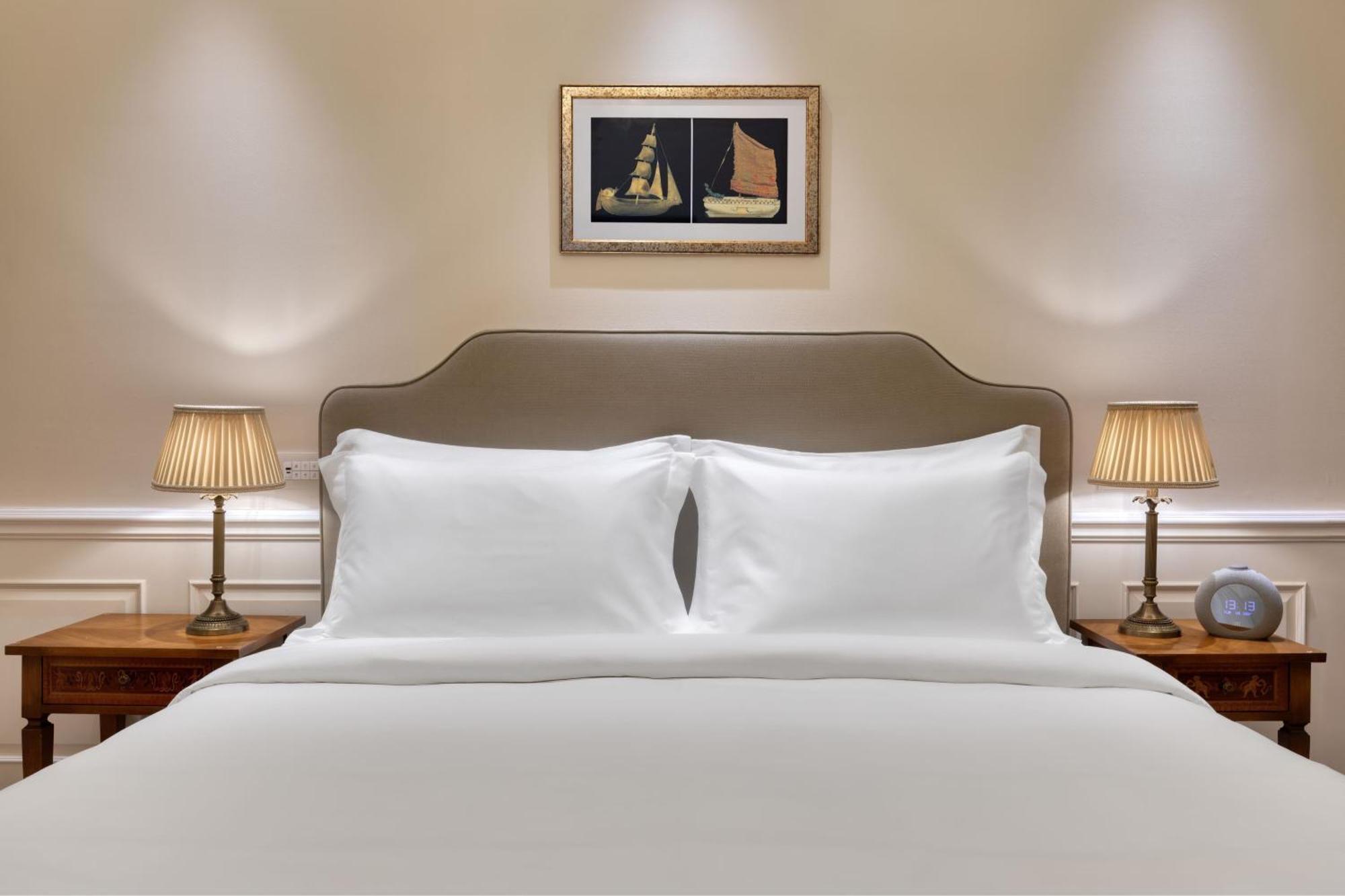Classic Kamer met 1 Kingsize Bed - Uitzicht op de Binnenplaats
