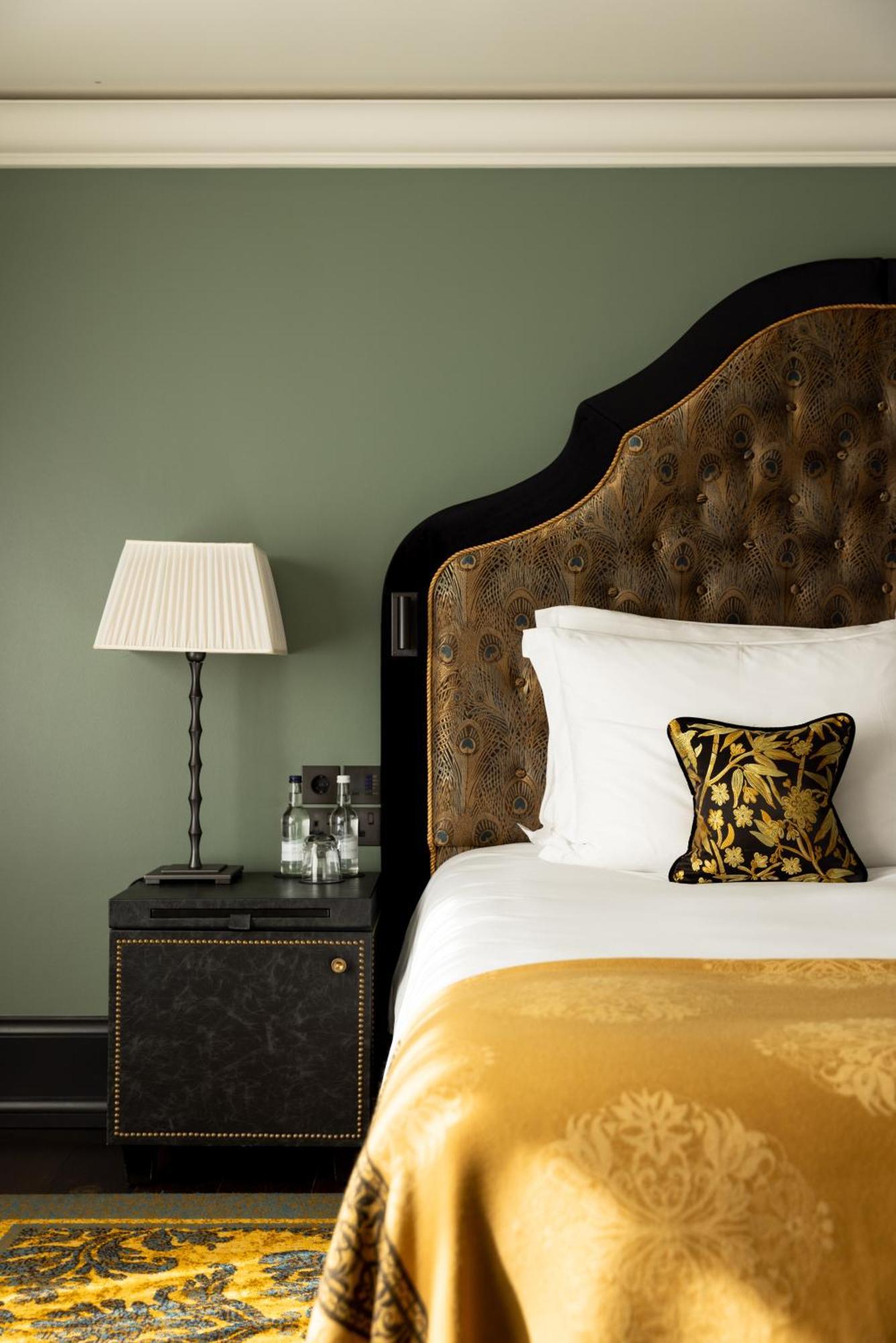 Deluxe King Room,1543962649:JPEG