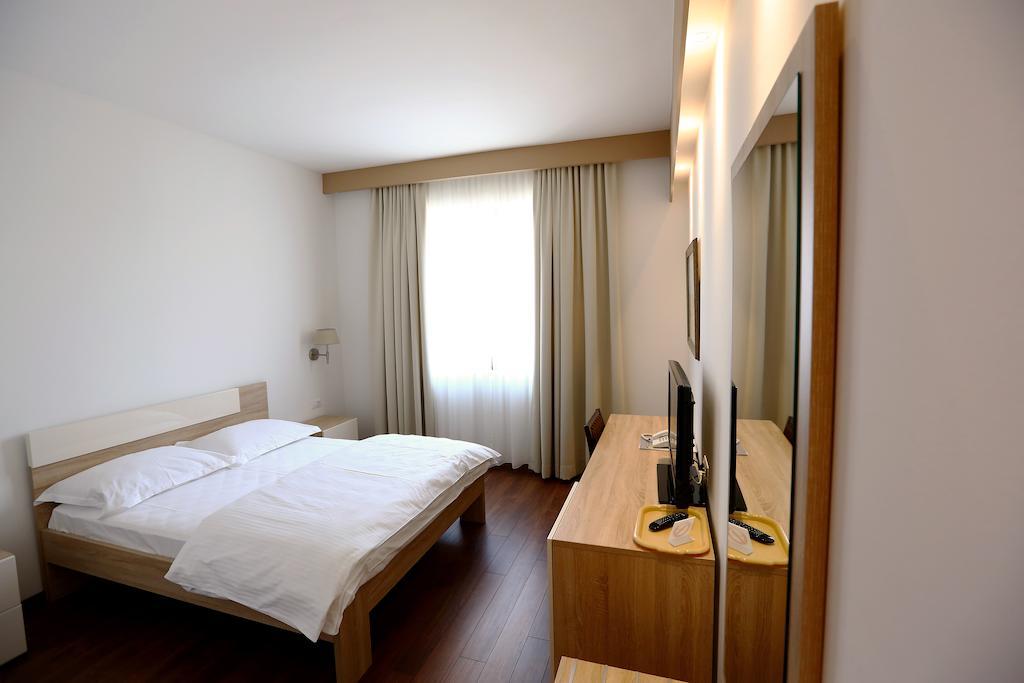 Double Room,154559018:JPEG
