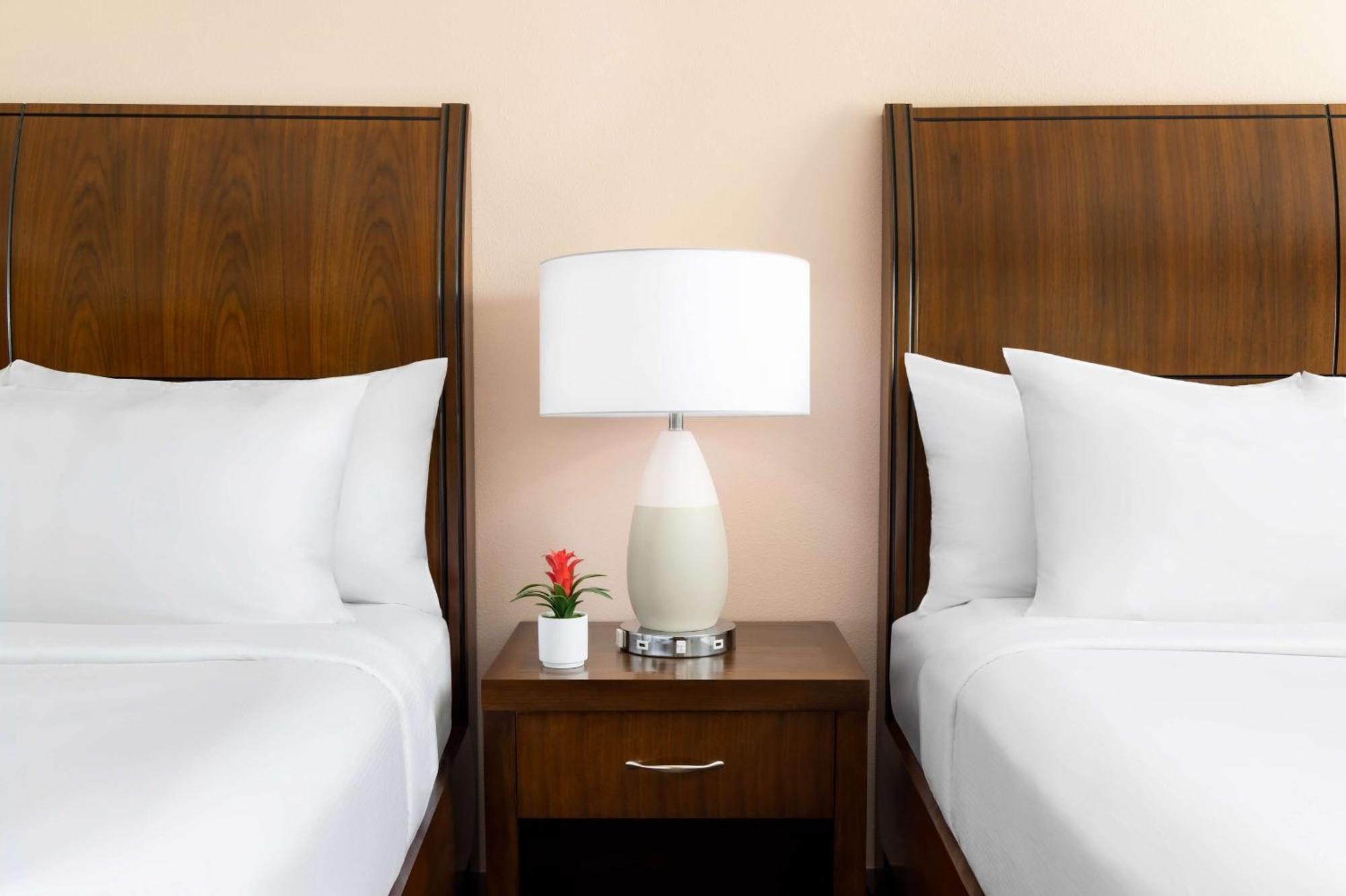 Chambre avec 2 Grands Lits Queen-Size