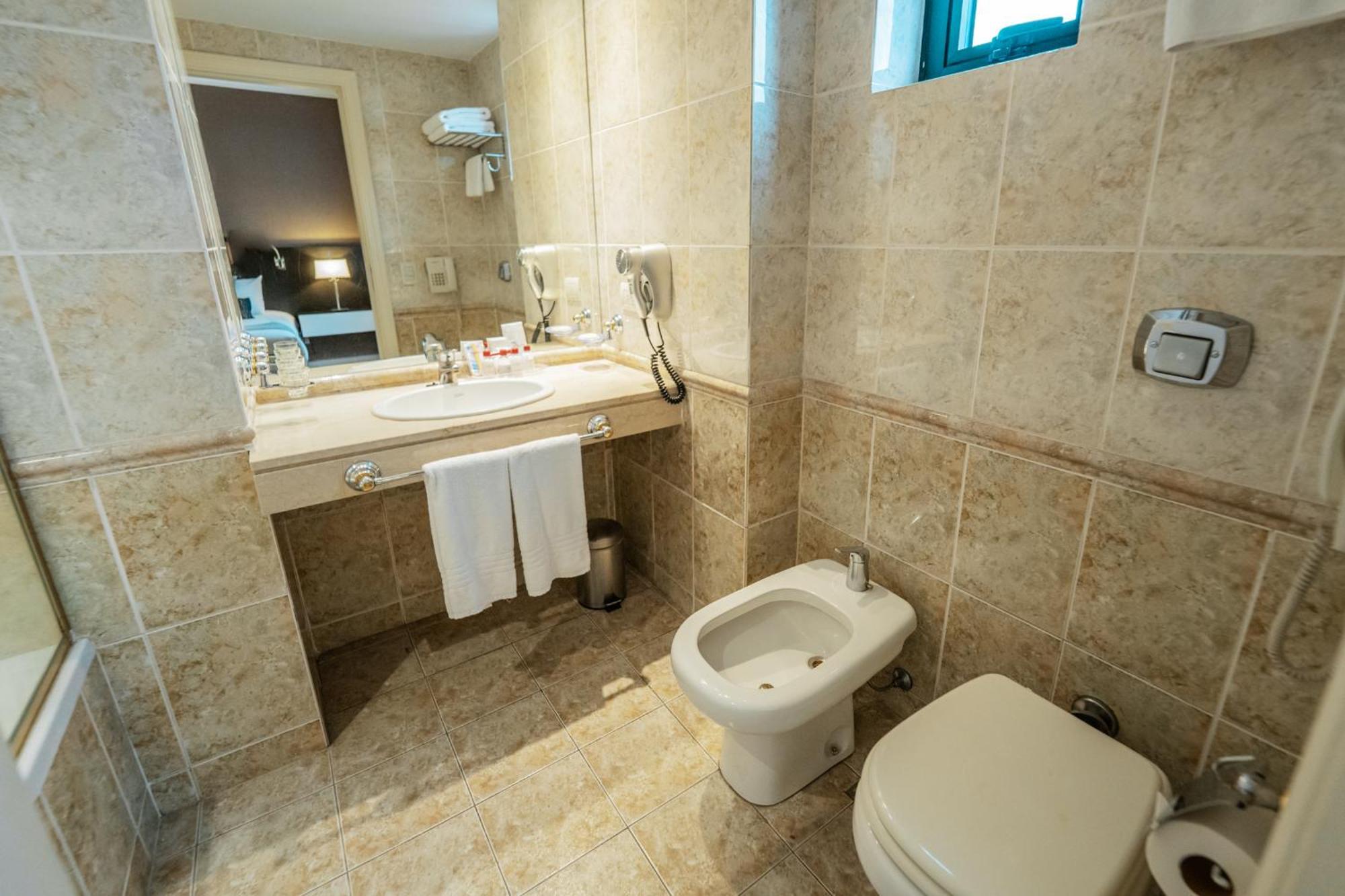 Quarto Superior com 2 Camas de Solteiro
