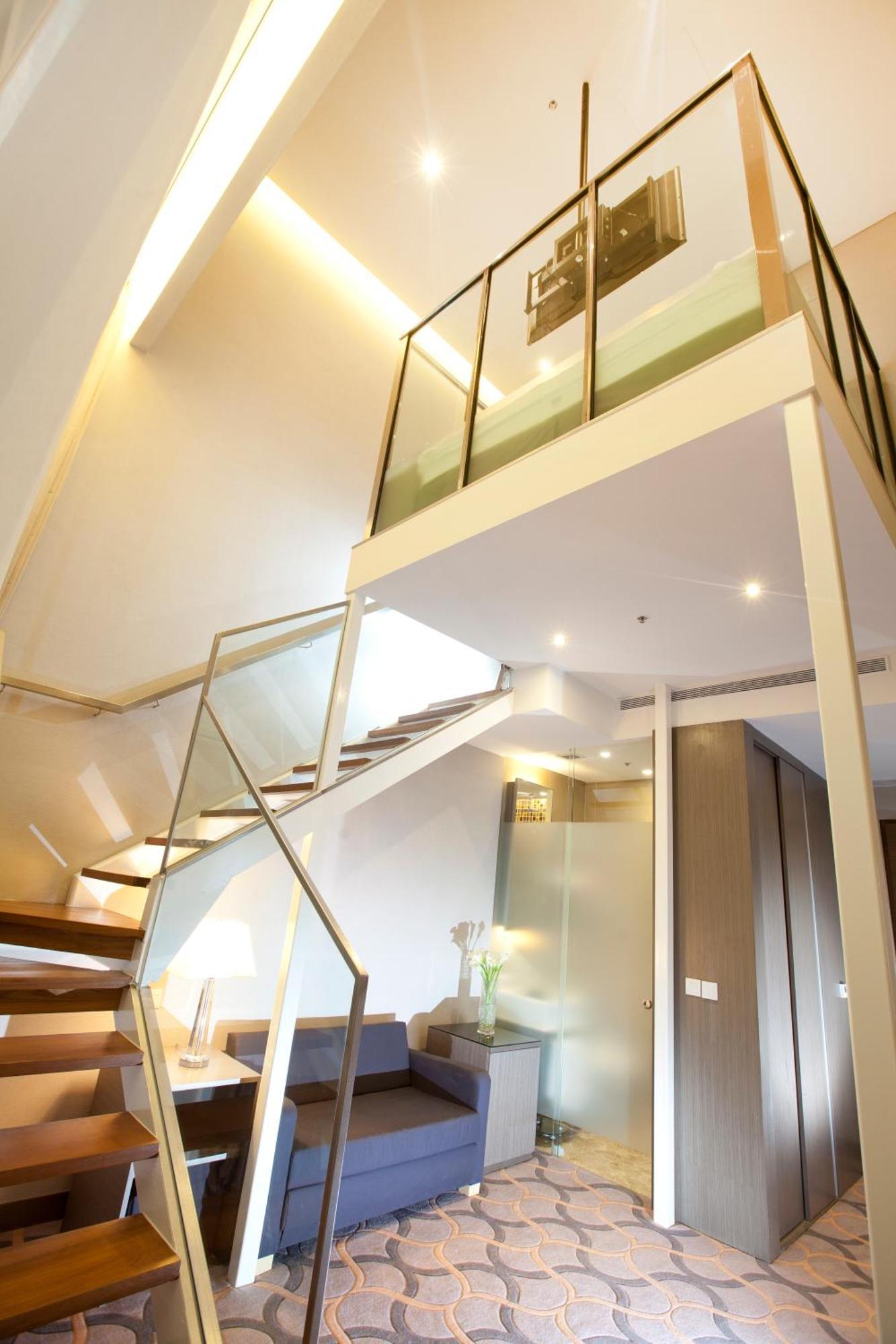 Loft Room King,1697975044:JPEG