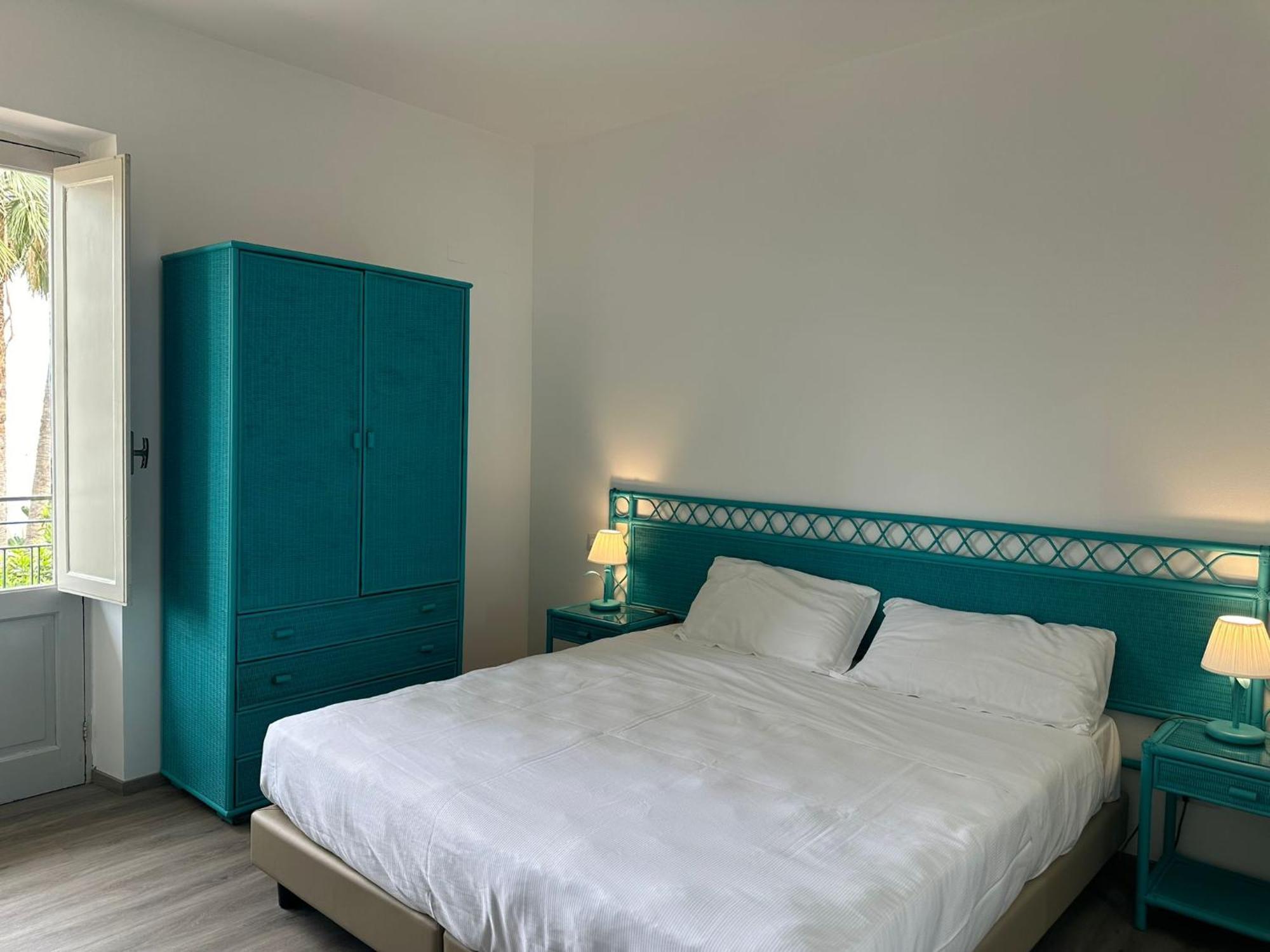 Superior Double or Twin Room with Sea View,1584407031:JPEG