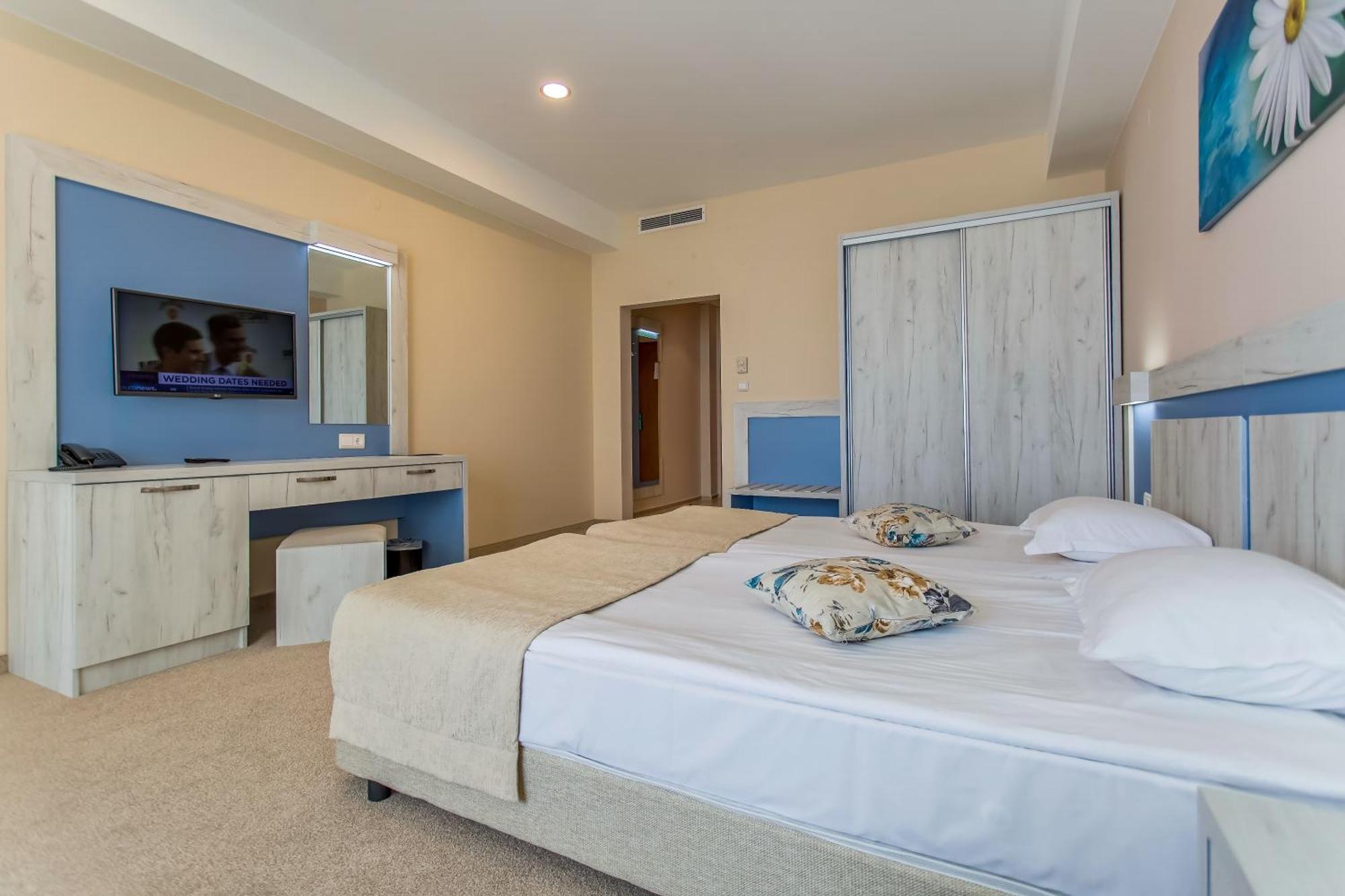 Premium Double or Twin Room (2 Adults) - No Extra Bed Available,556776807:JPEG