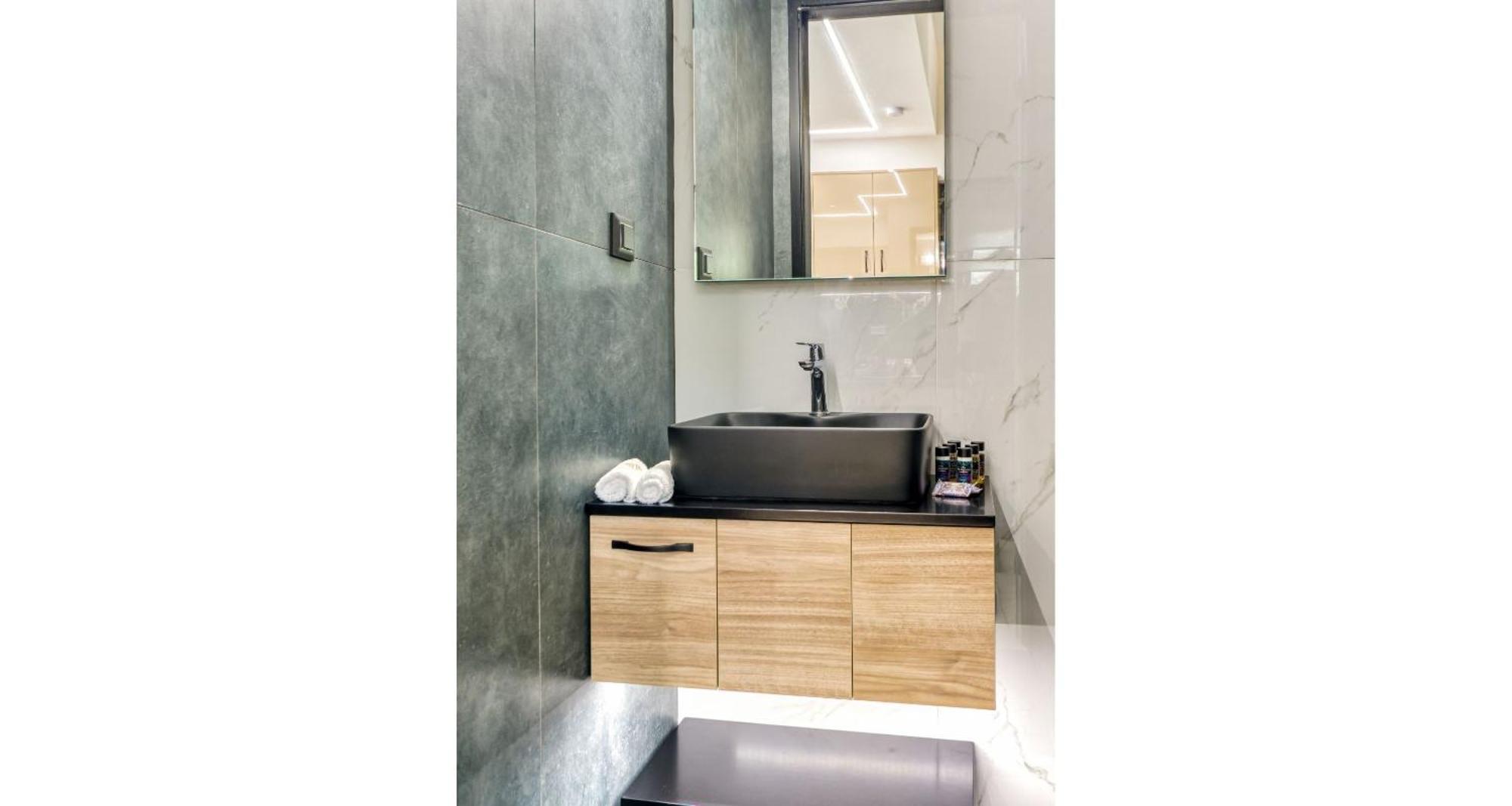 Suite -Split Level