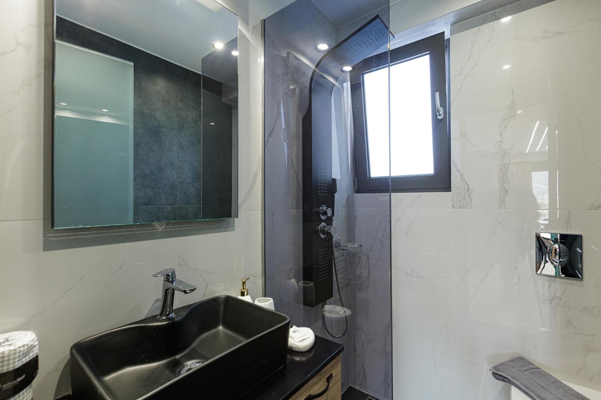 Two-Bedroom Suite -Split Level