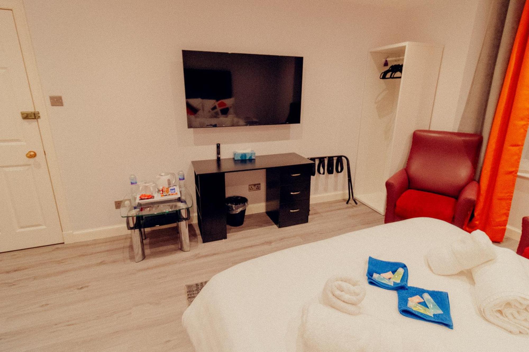 Standard Double Room Ensuite