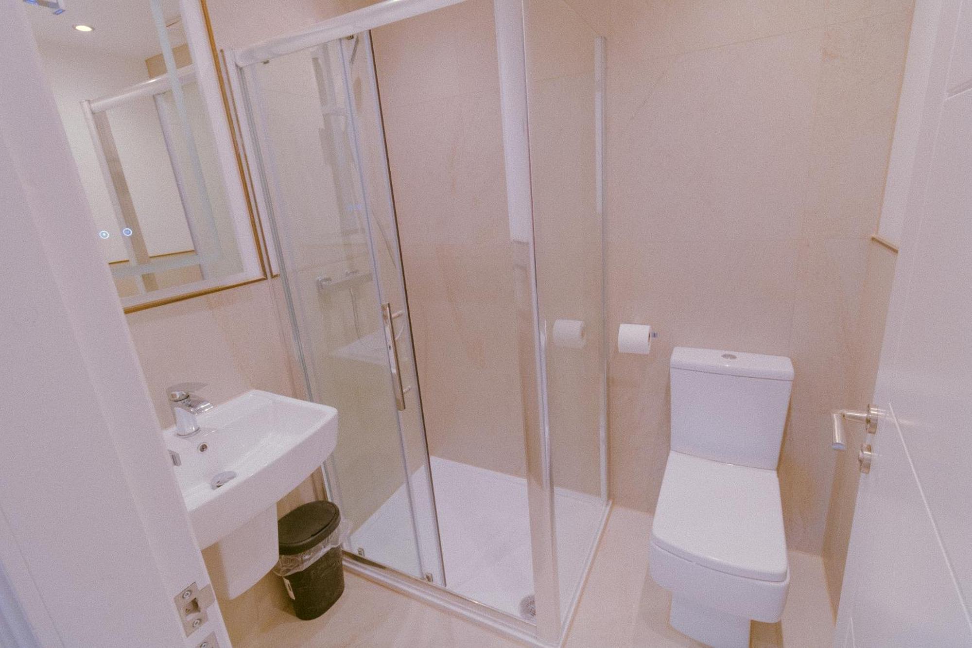 Superior Double Ensuite