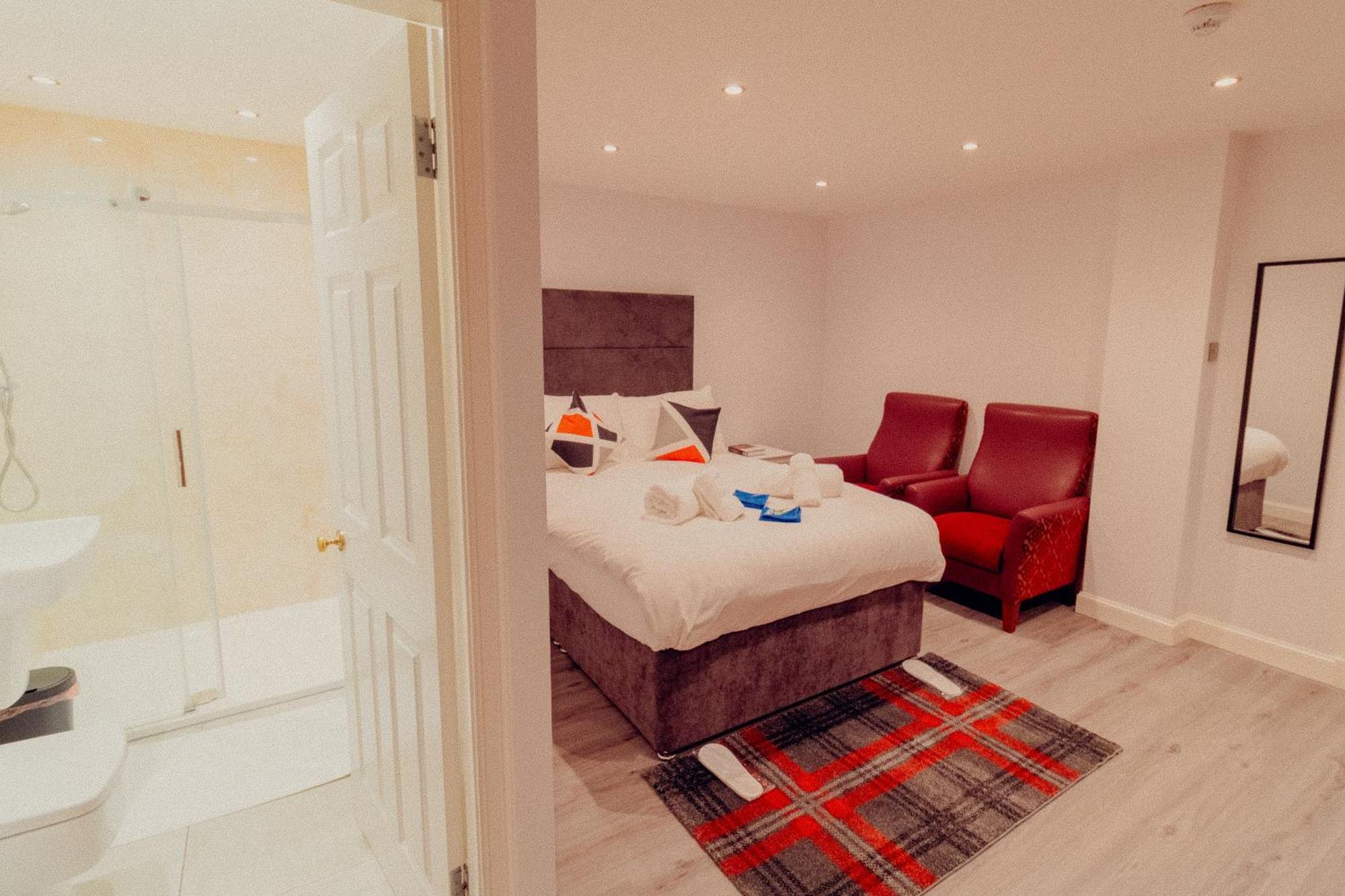 Standard Double Room Ensuite