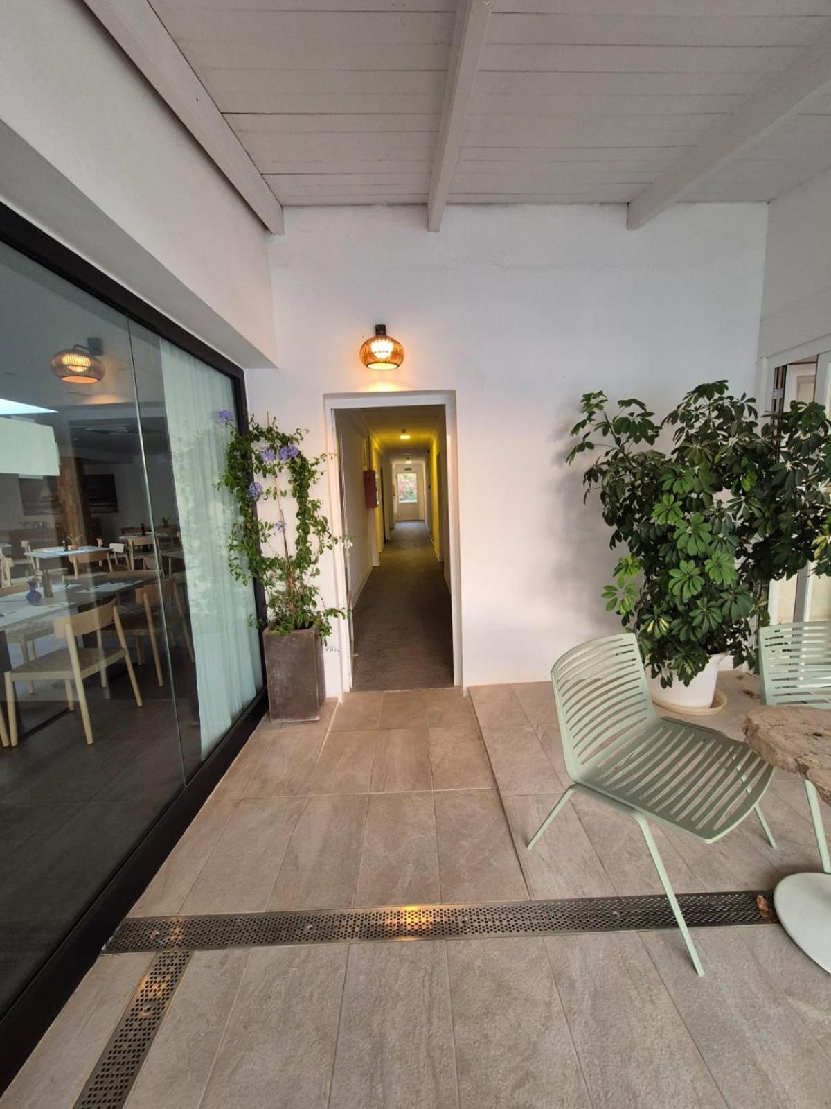 Camera Doppia con Letti Singoli senza Balcone
