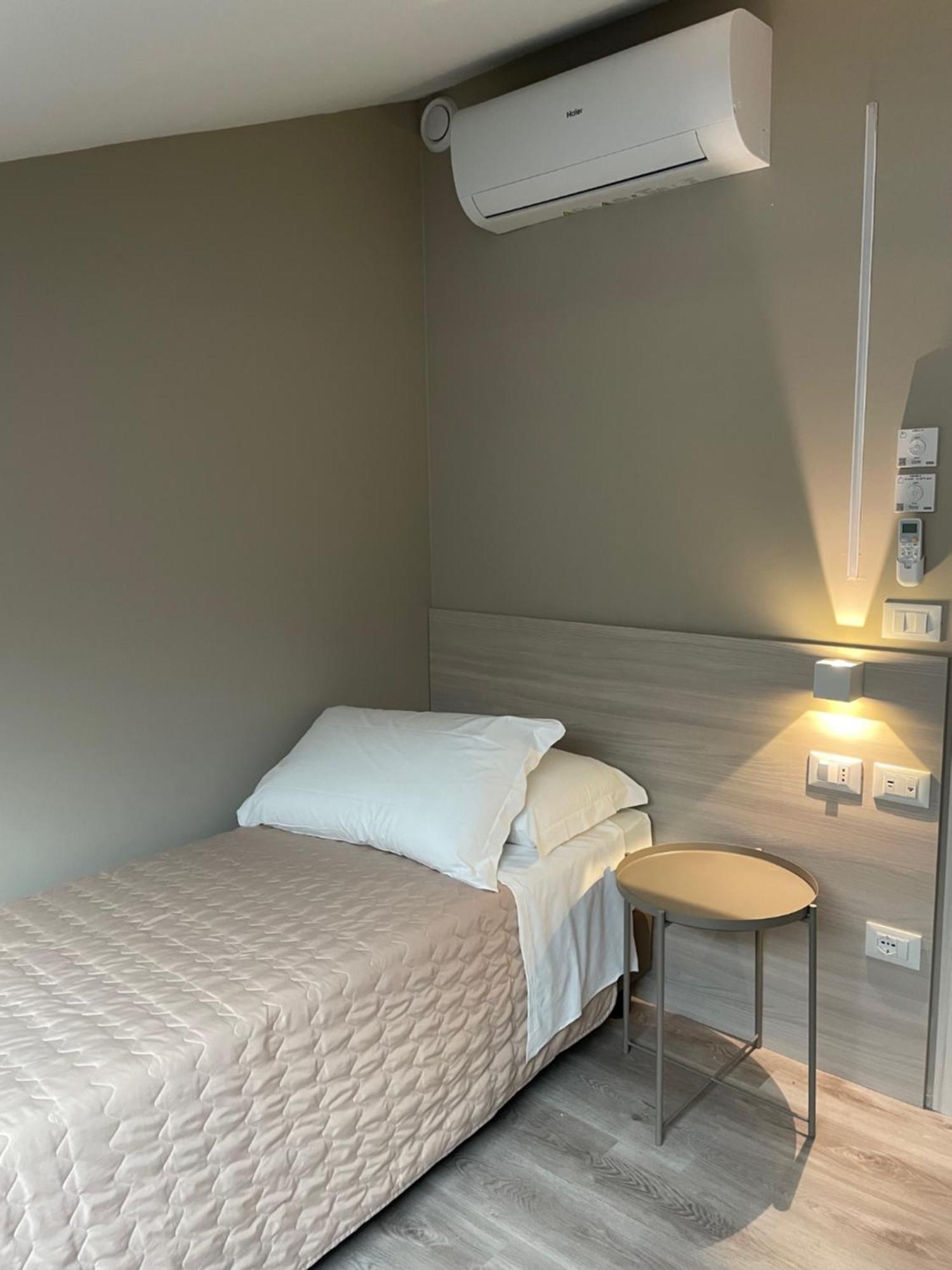 Superior Single Room,1606545885:JPEG