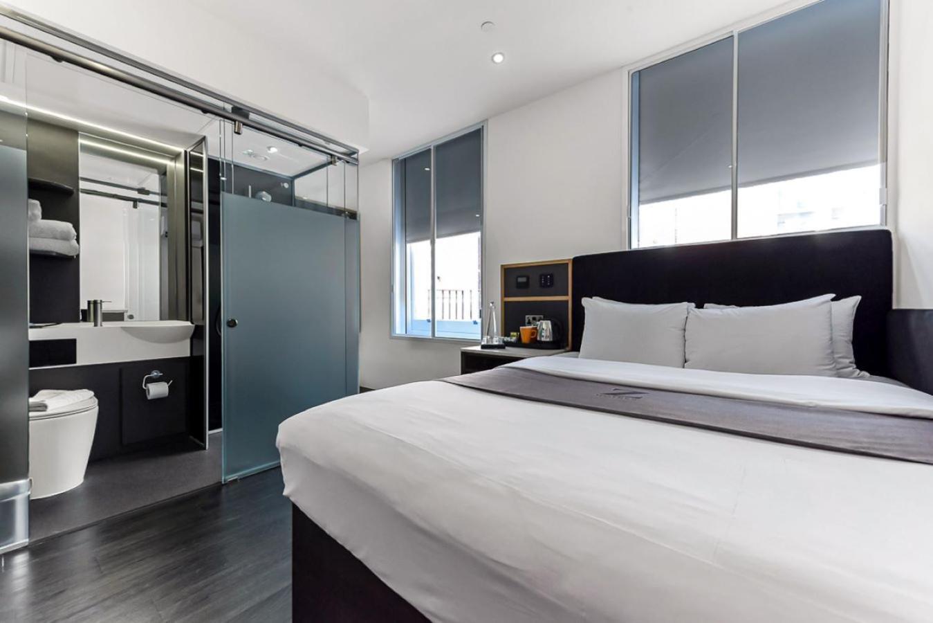 Chambre Lit Queen-Size Club