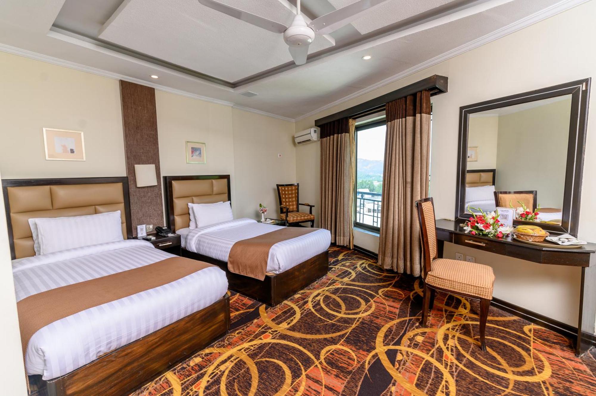 Deluxe Twin Room