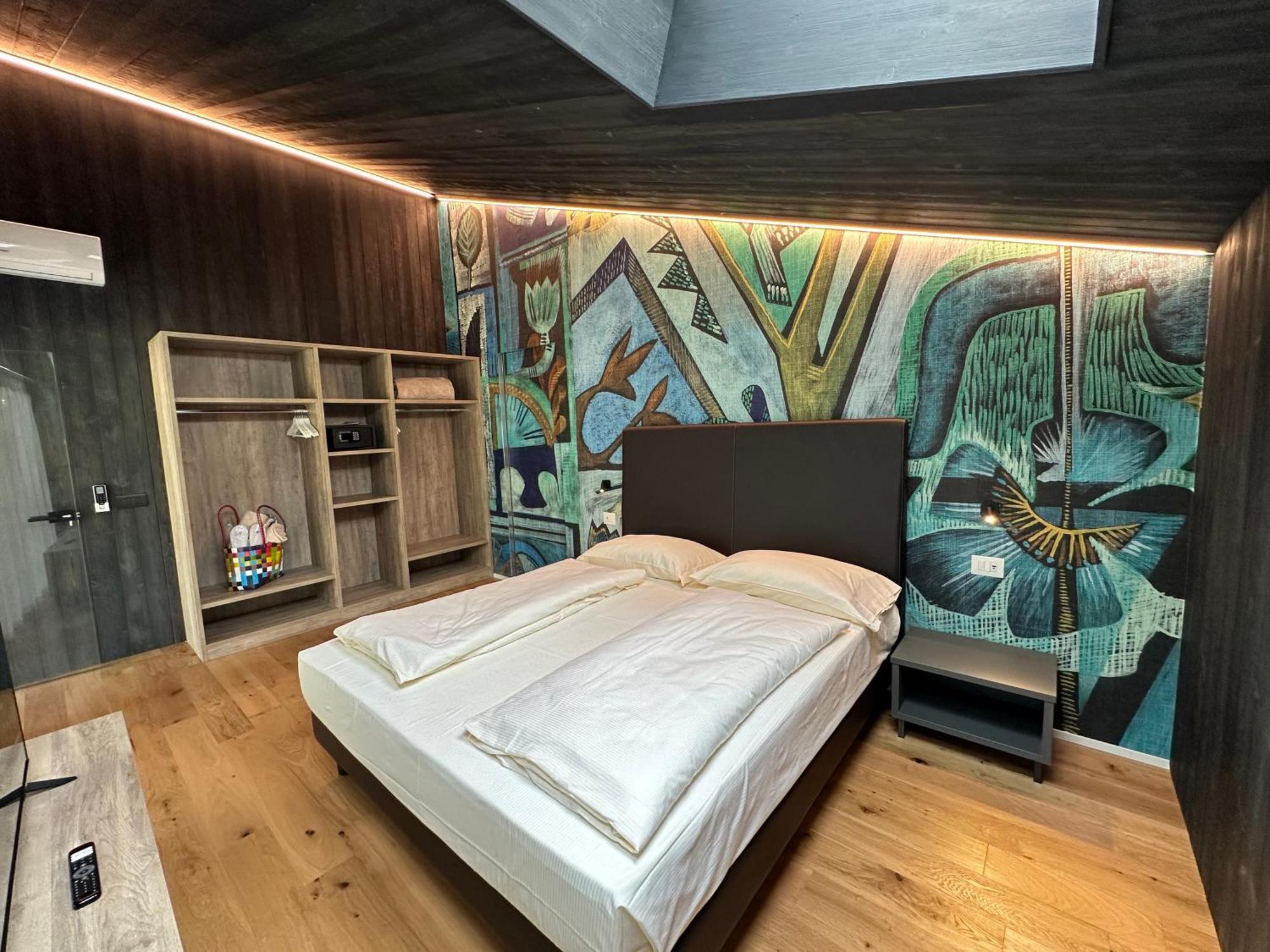 Two-Bedroom Bungalow,1662978898:JPEG