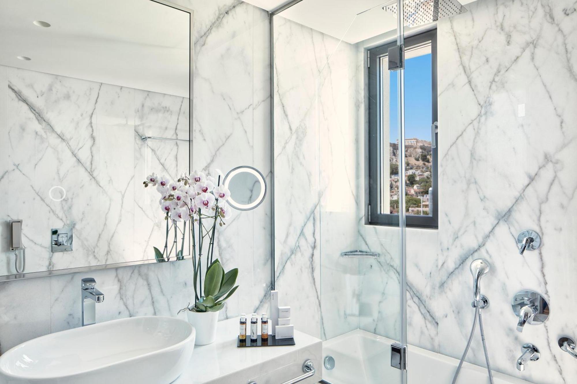 Akropolis Suite