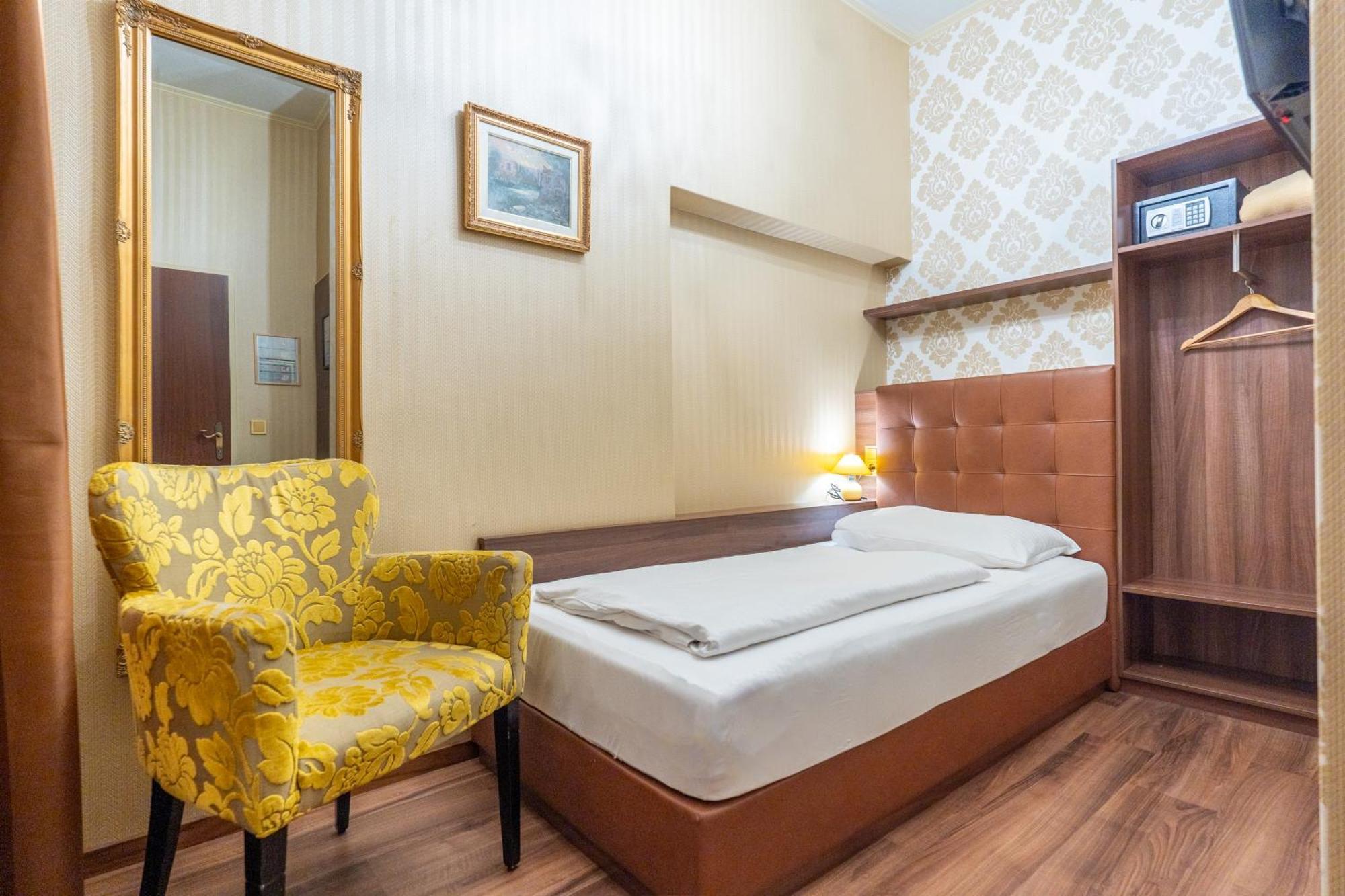Single Room,1631549366:JPEG