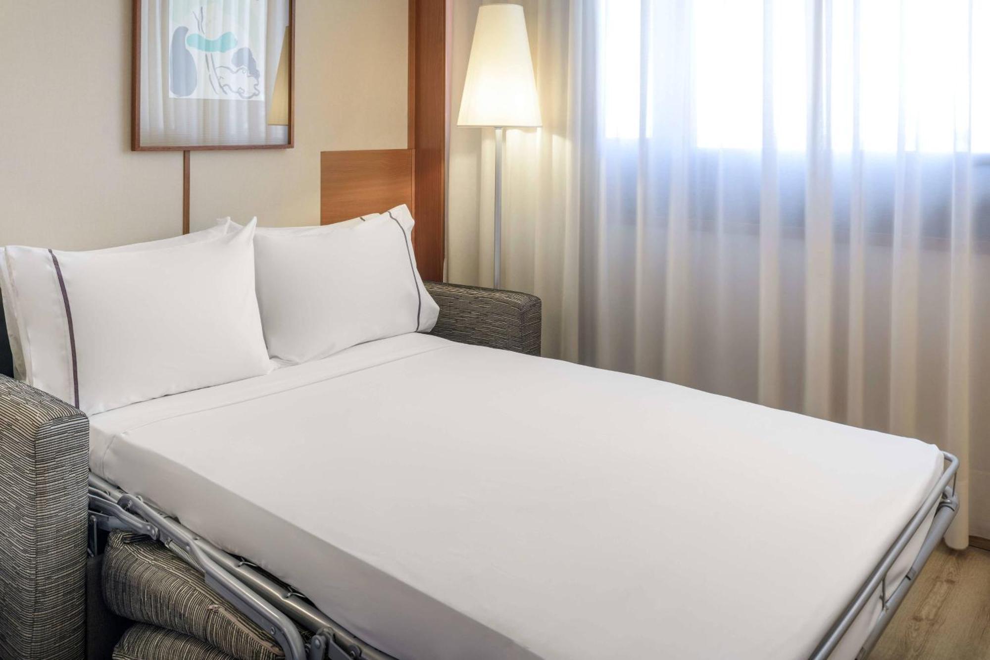 Superior King Room with Sofa Bed