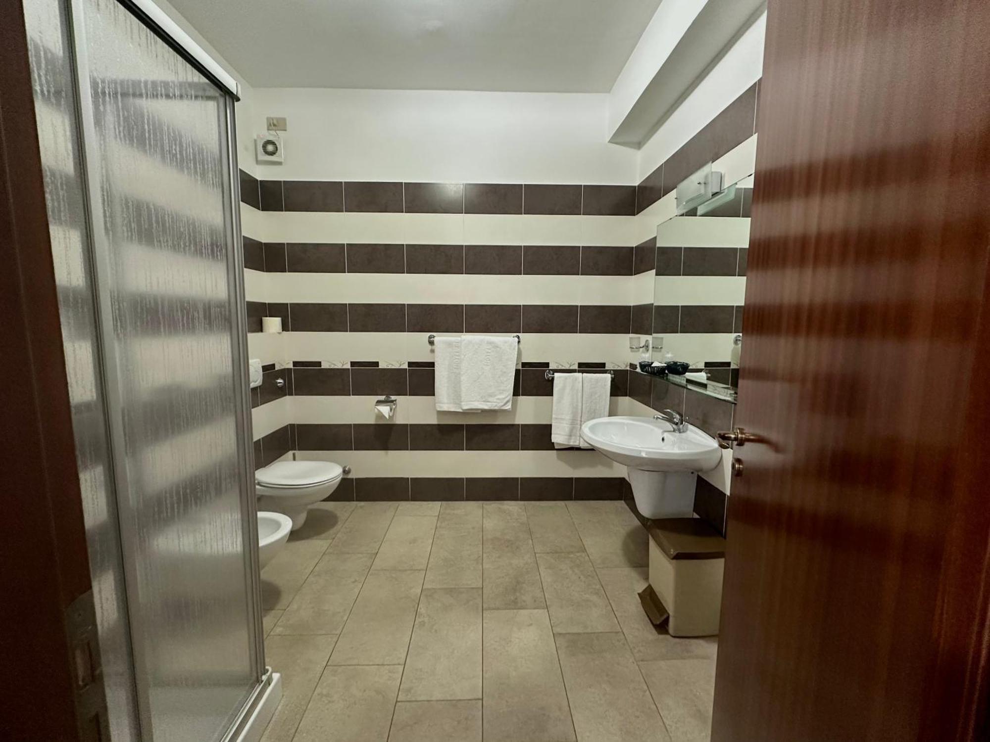 Double or Twin Room with Pool View