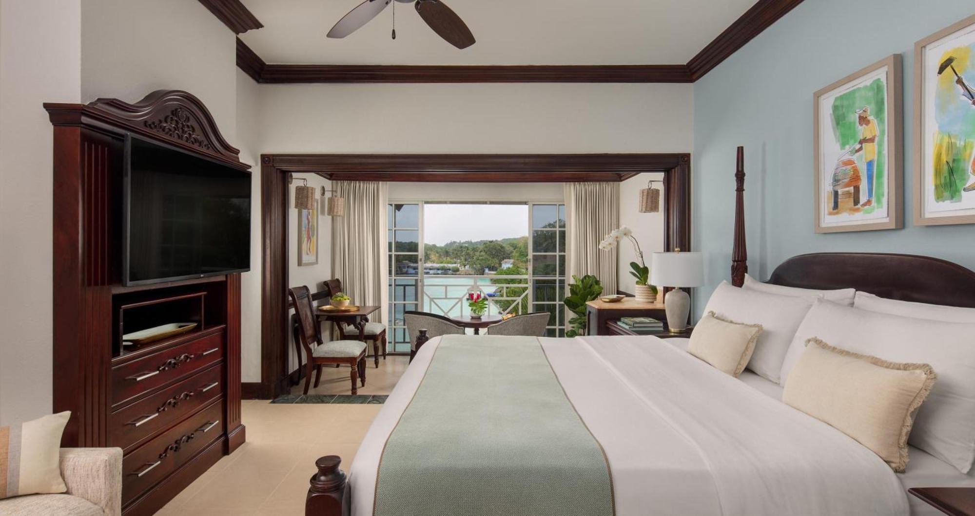 Viceroy Honeymoon Oceanfront Butler Suite