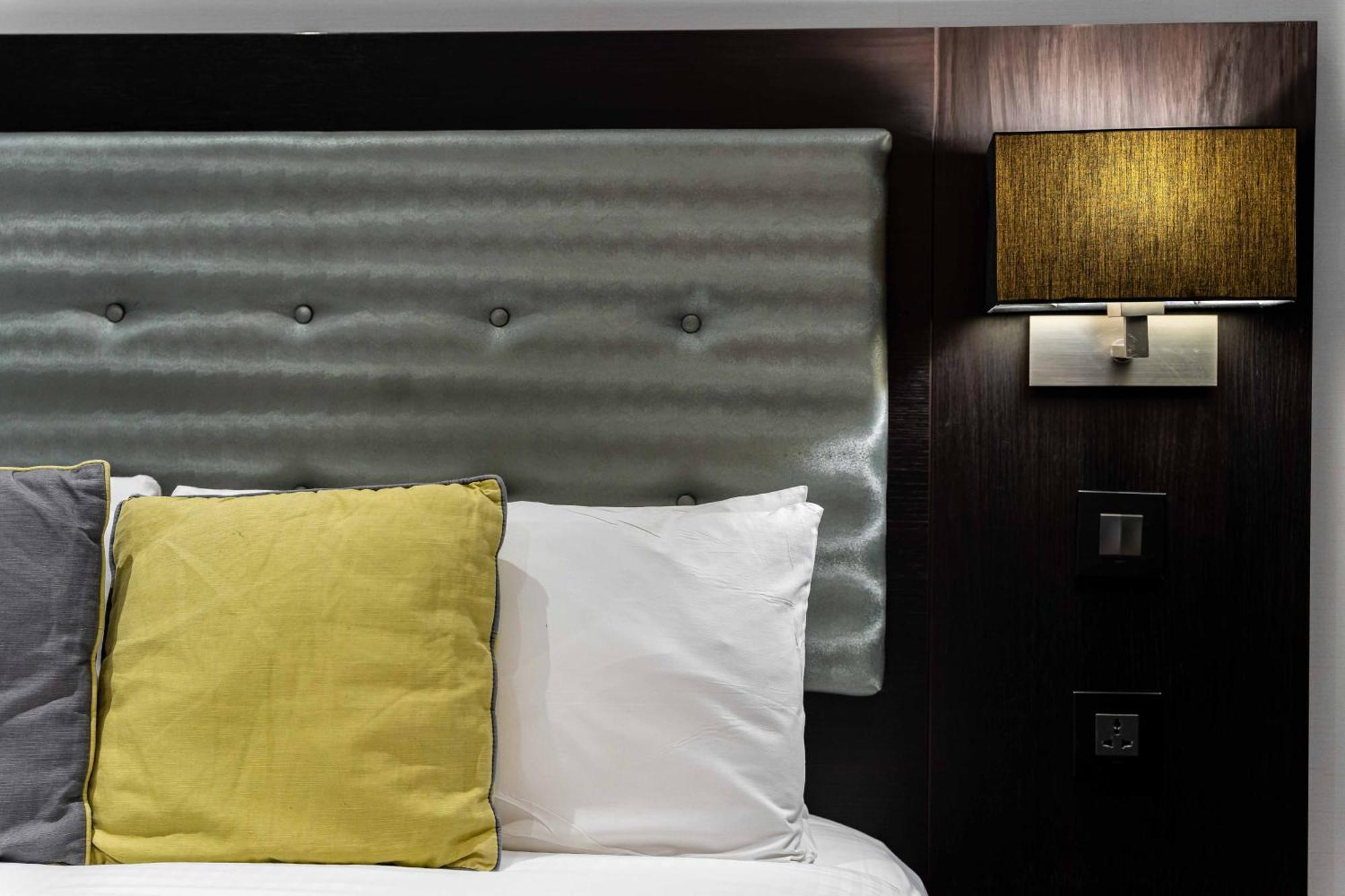 Large Double Room,1646343104:JPEG
