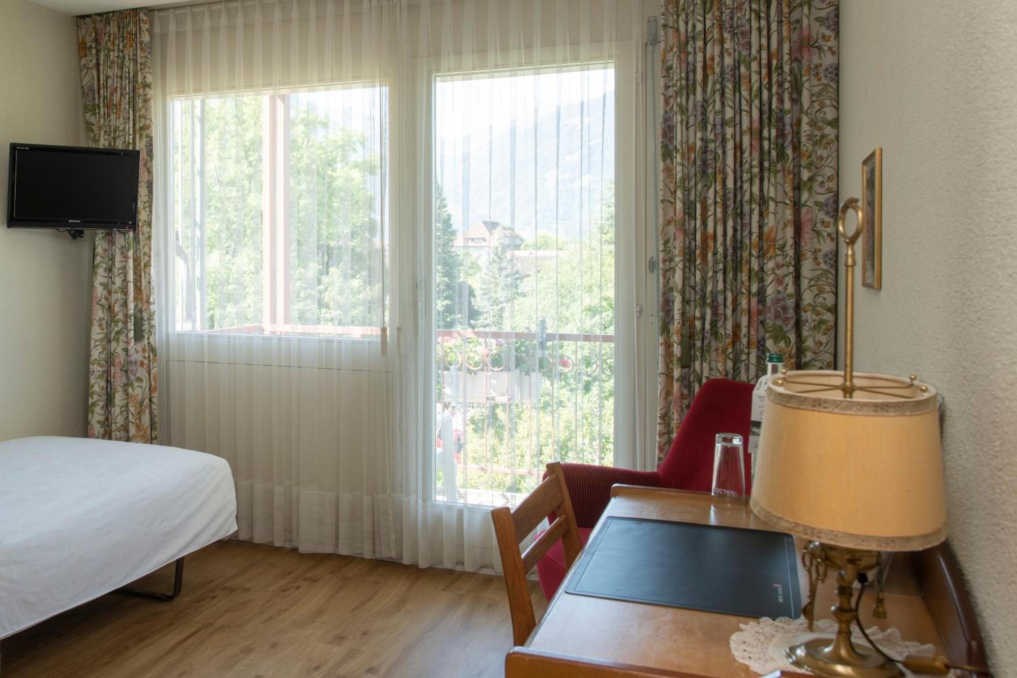 Single Room Mountain View Balcony