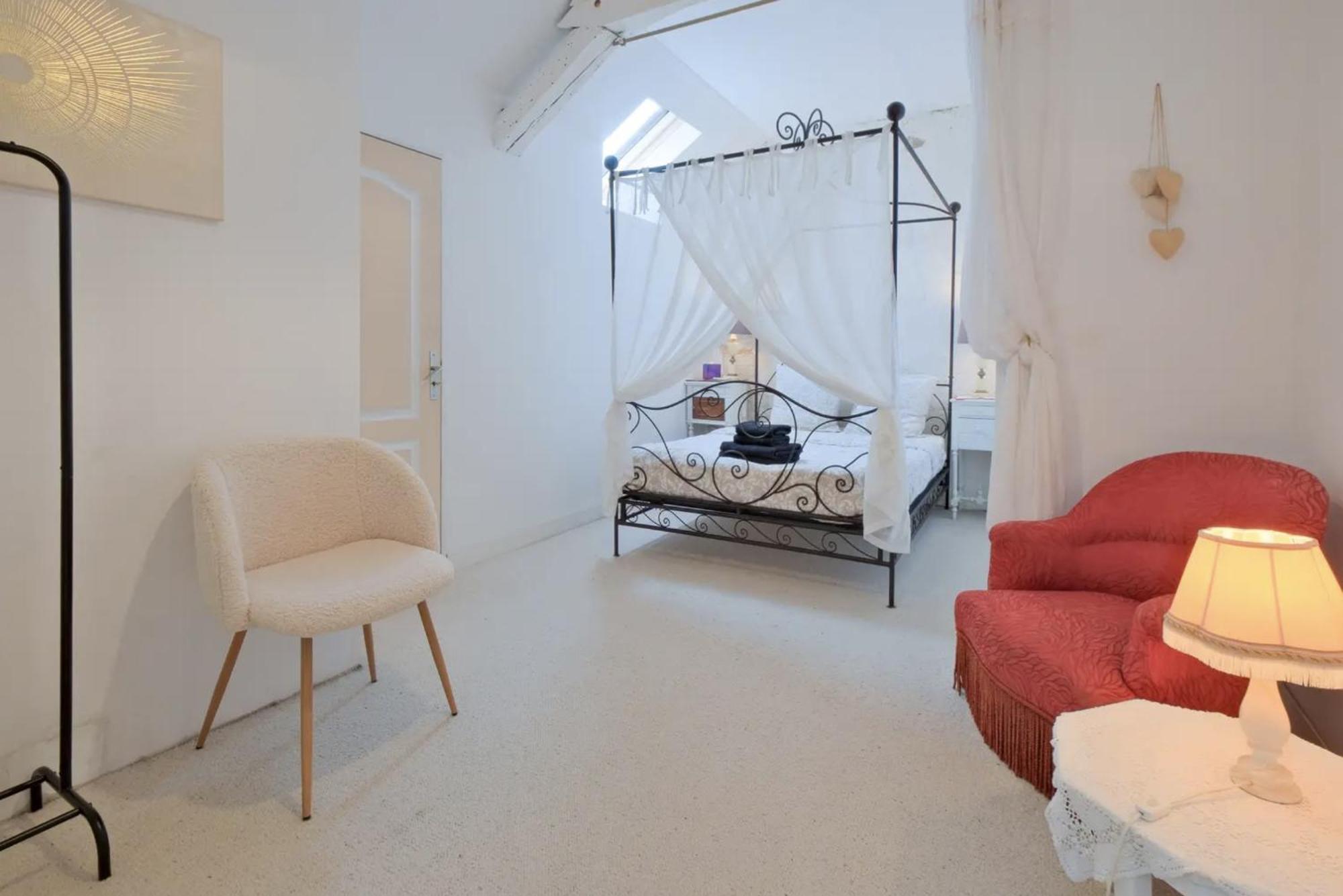 Chambre Double avec Salle de Bains Commune