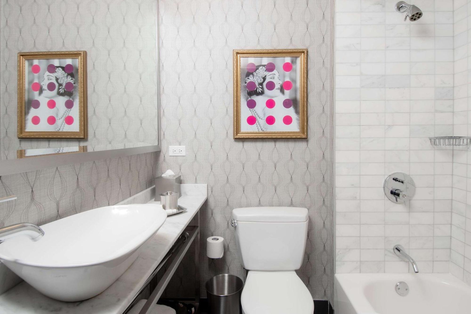 Chambre de Luxe avec 2 Lits Doubles
