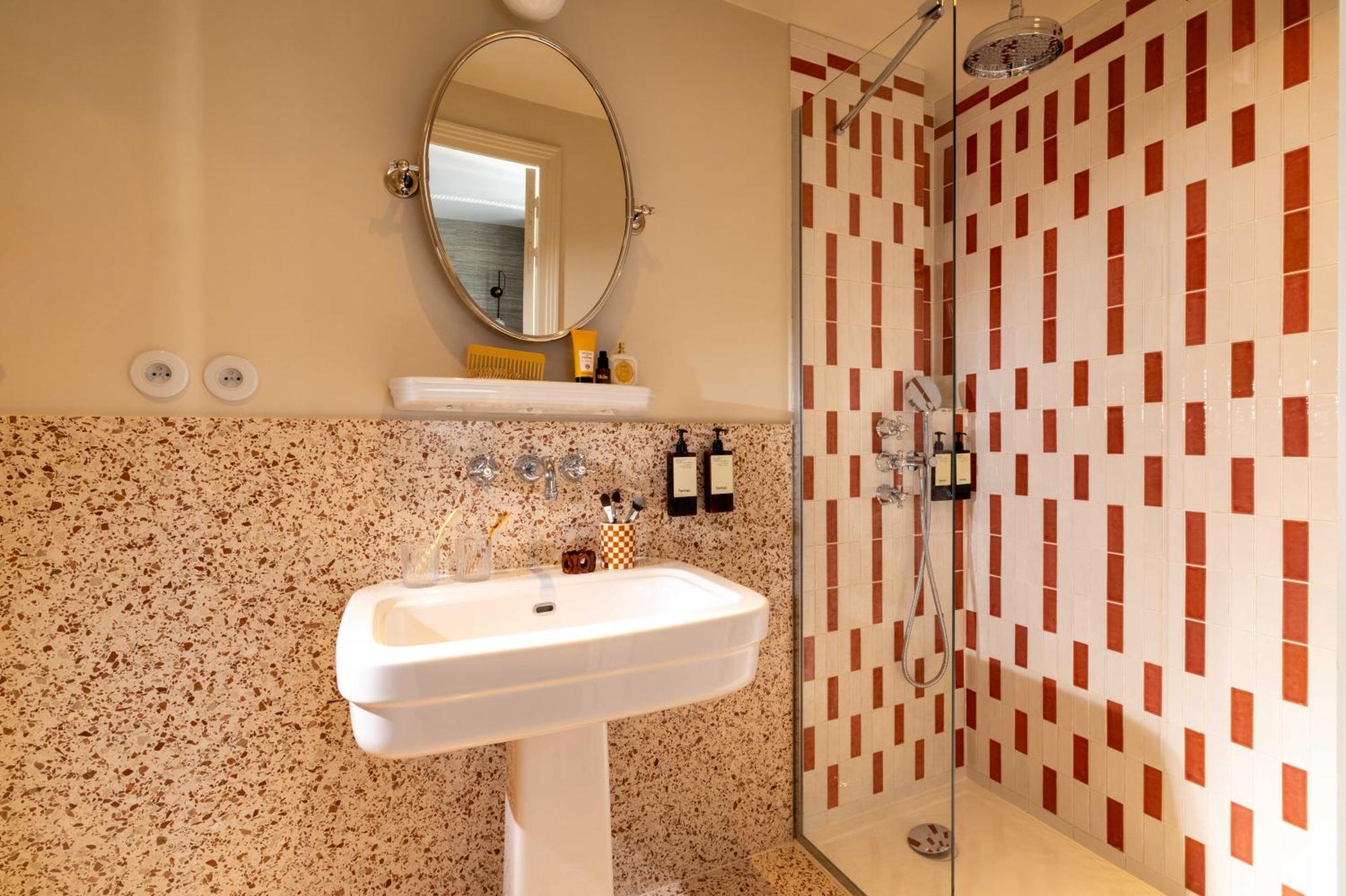 Classic Double Room,1698848854:JPEG