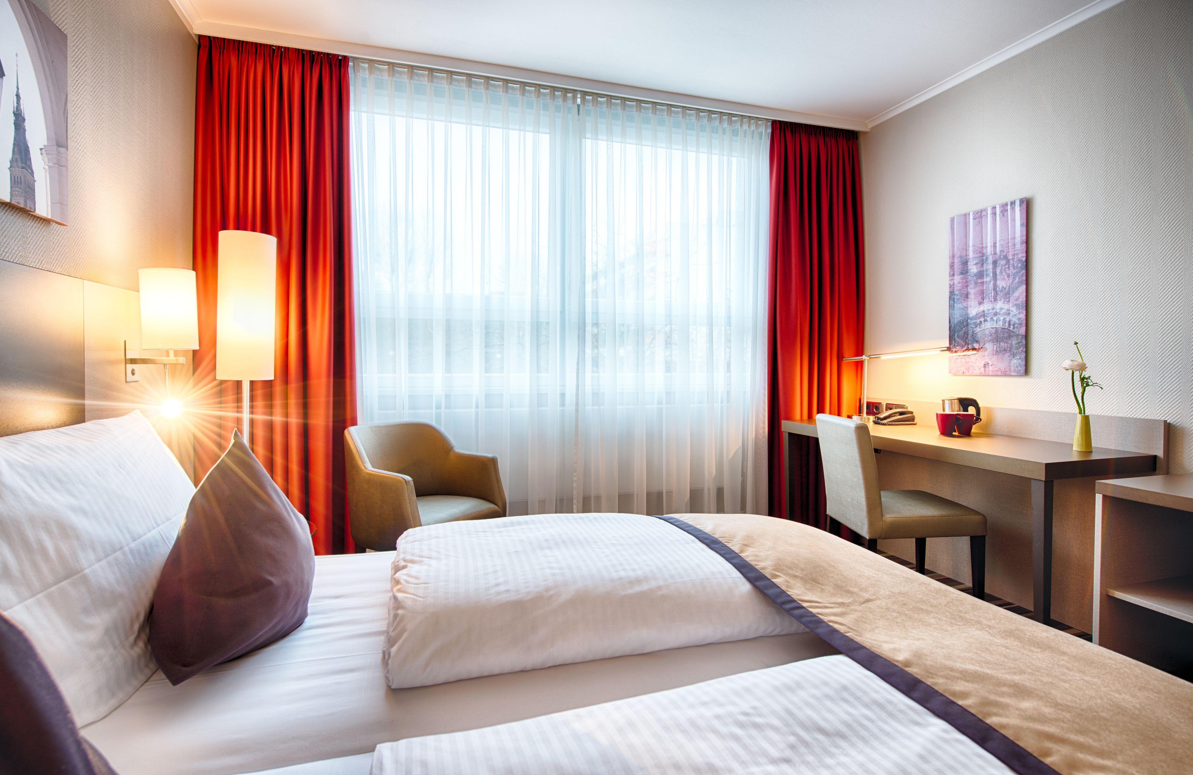 Chambre Double ou Lits Jumeaux Confort - Formule Park, Sleep & Fly