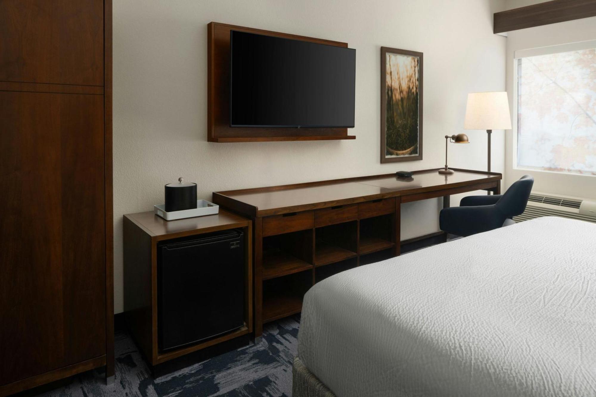 Queen Room with Two Queen Beds and Adapted Tub - Mobility and Hearing Accessible