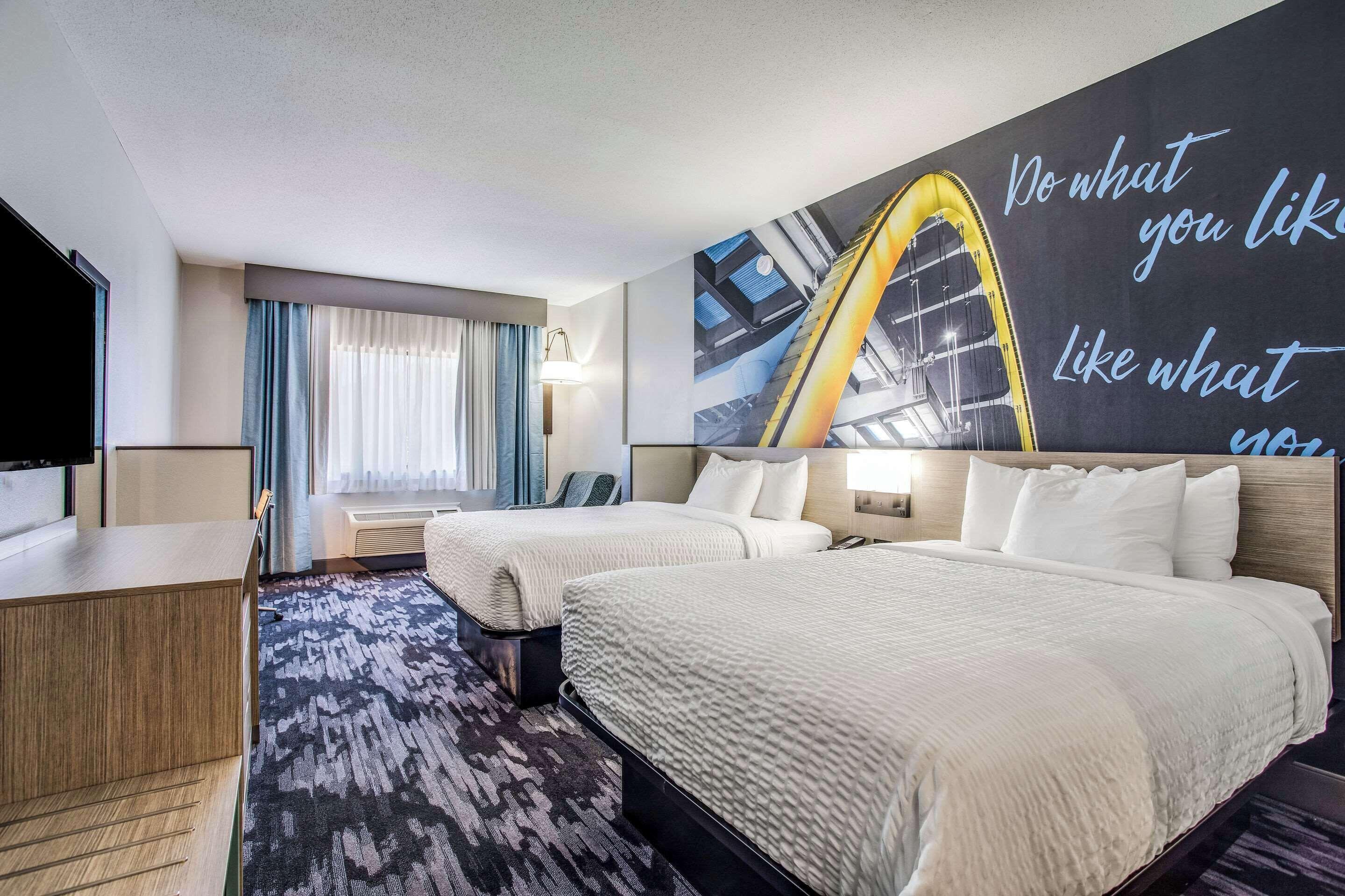 Queen Suite with Two Queen Beds - Non-Smoking