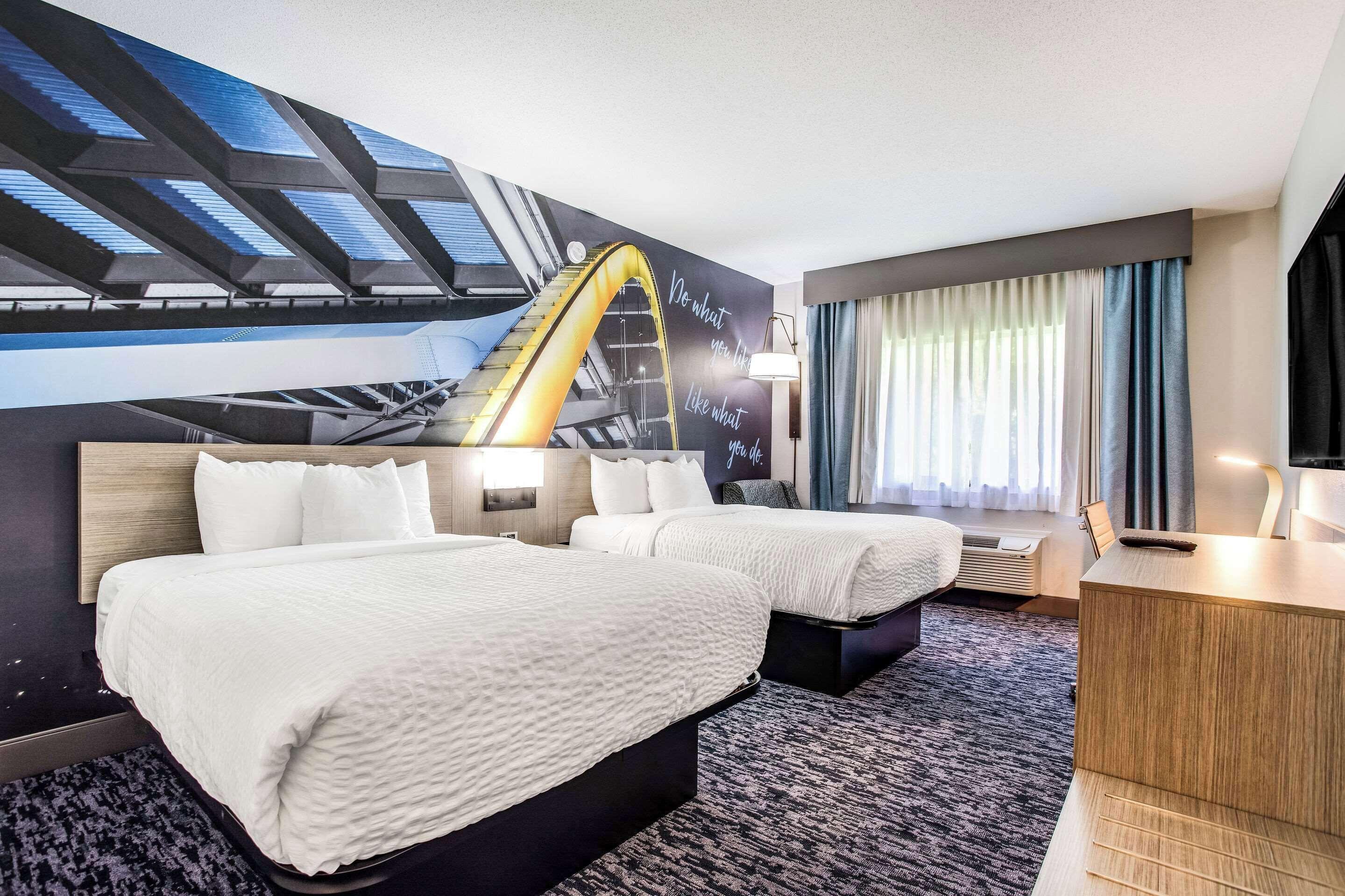Standard Queen Room with Two Queen Beds - Non-Smoking